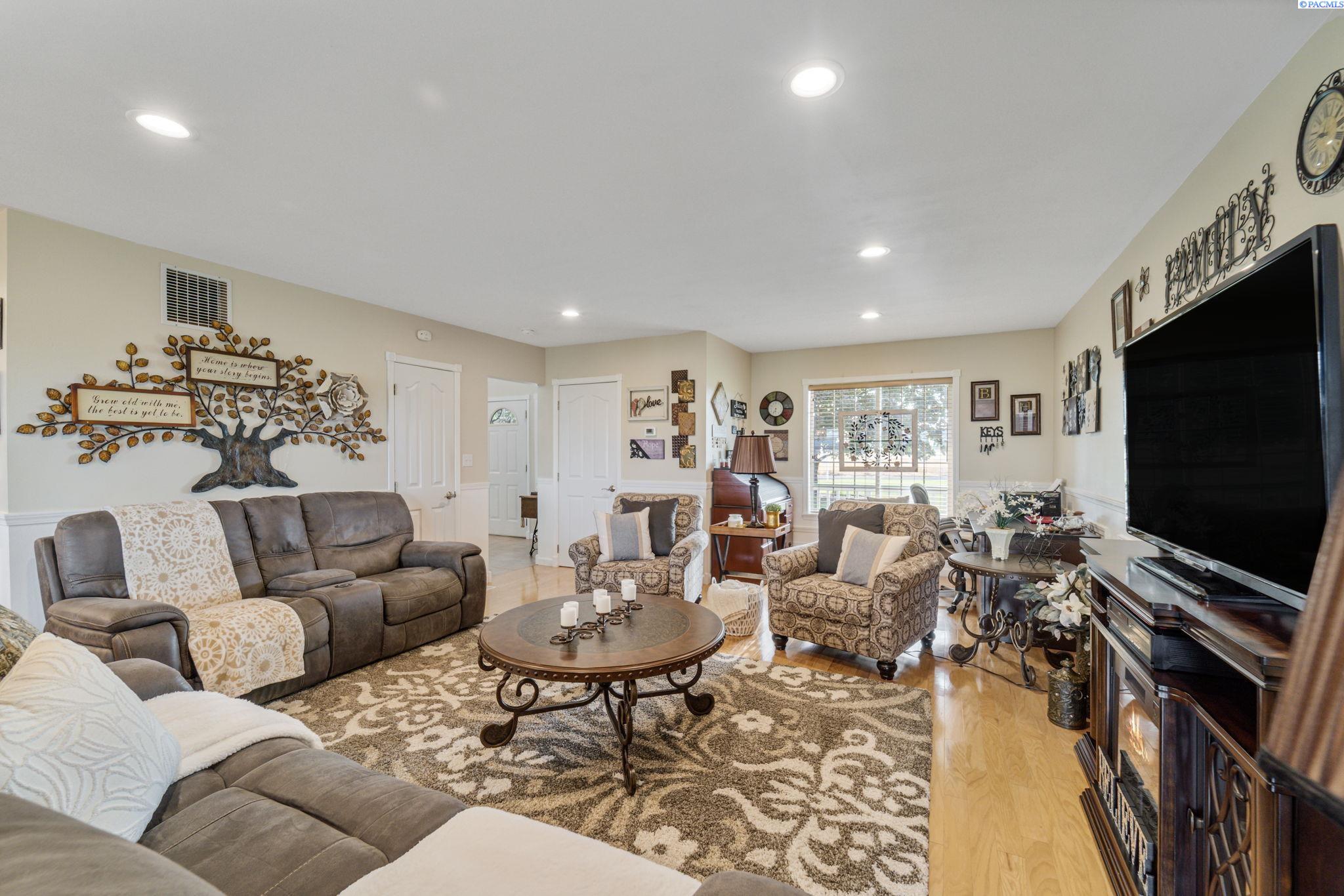 413 N Albro Road
