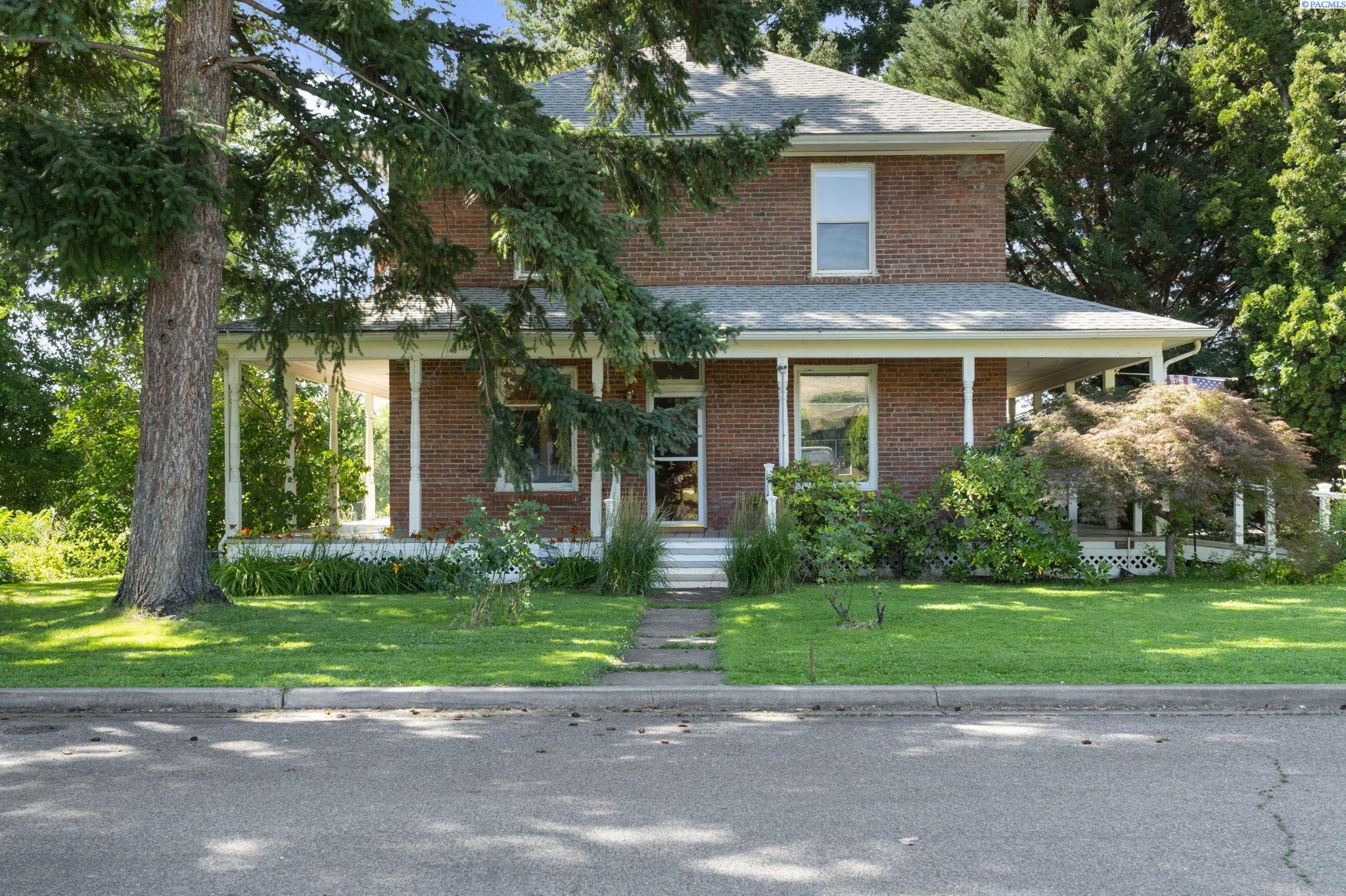 1002 Sherman Avenue