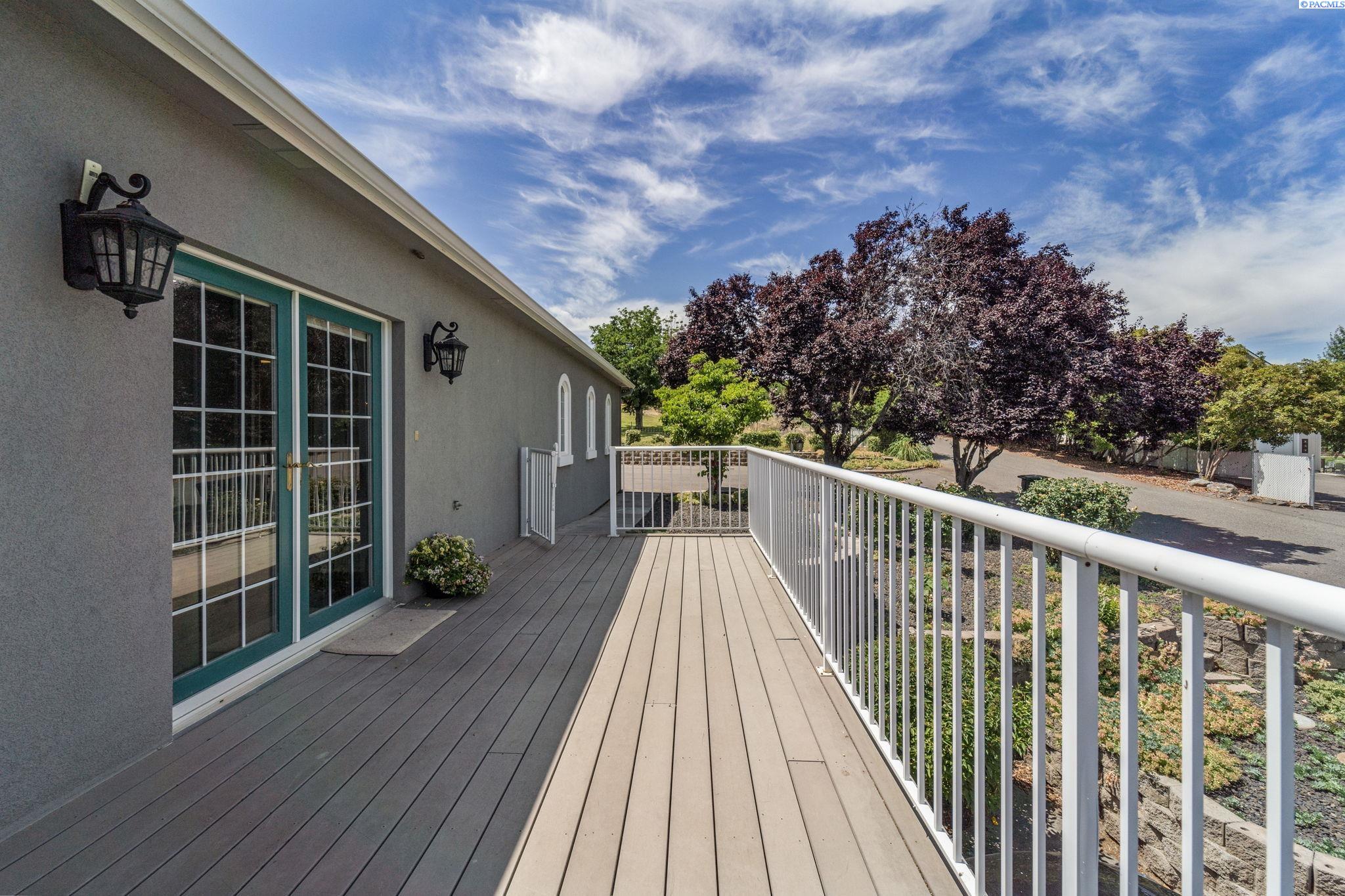 4949 Rau Lane