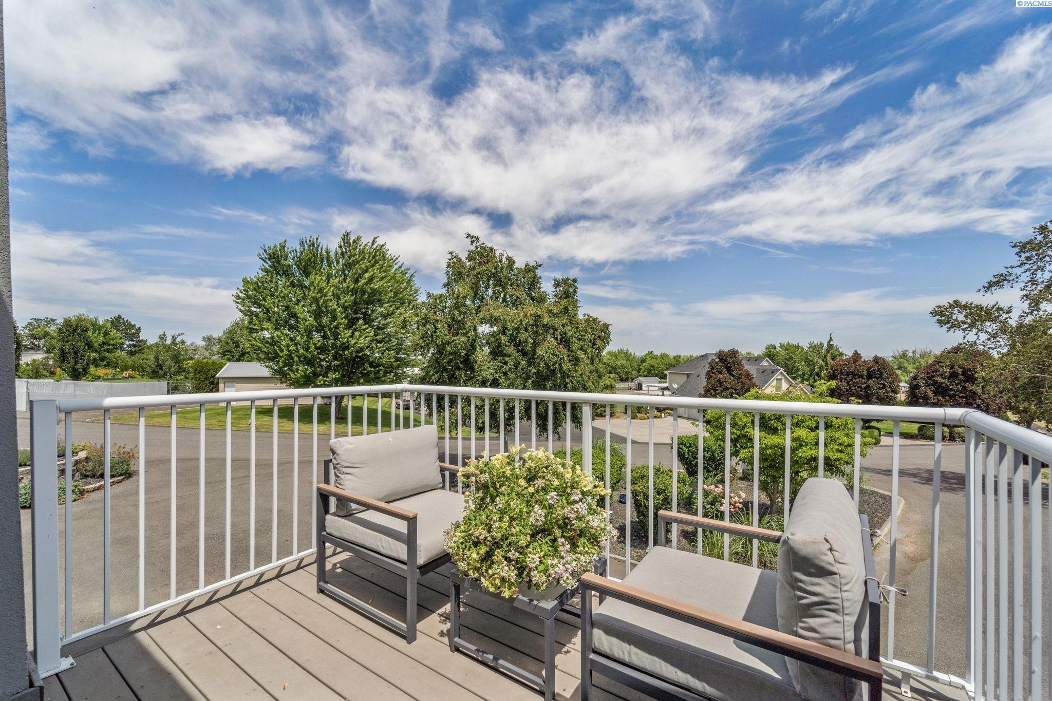4949 Rau Lane