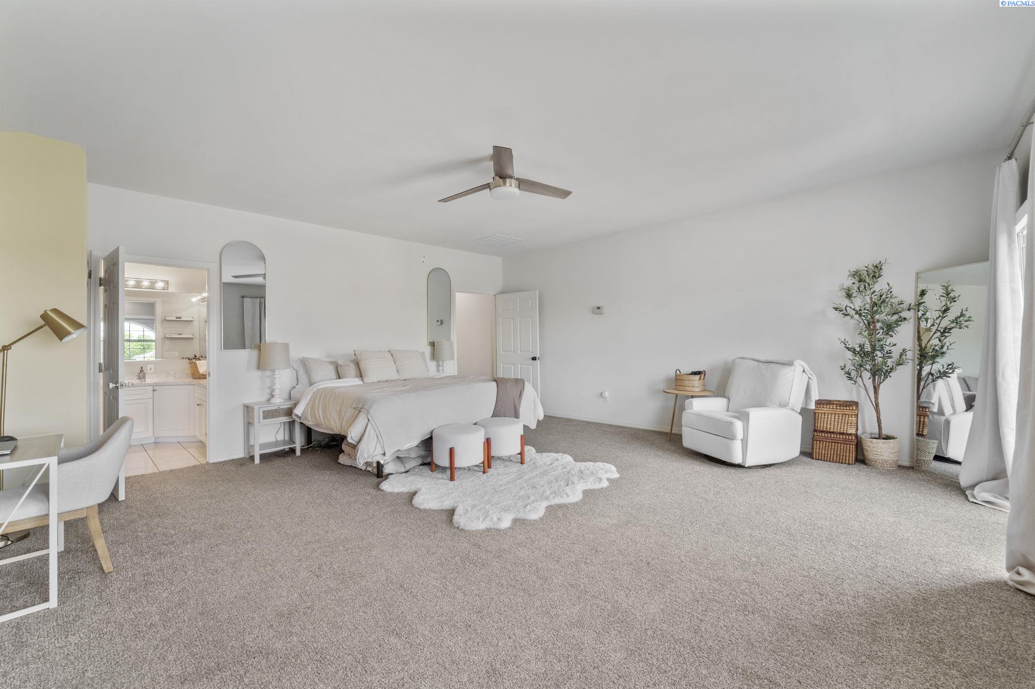 4949 Rau Lane