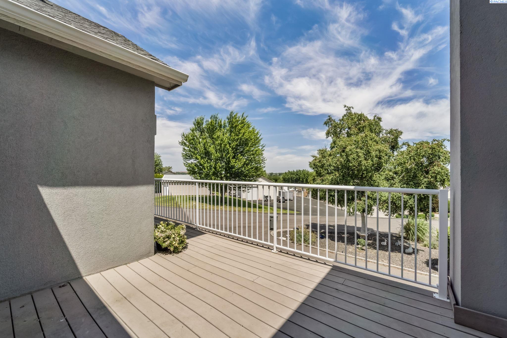 4949 Rau Lane