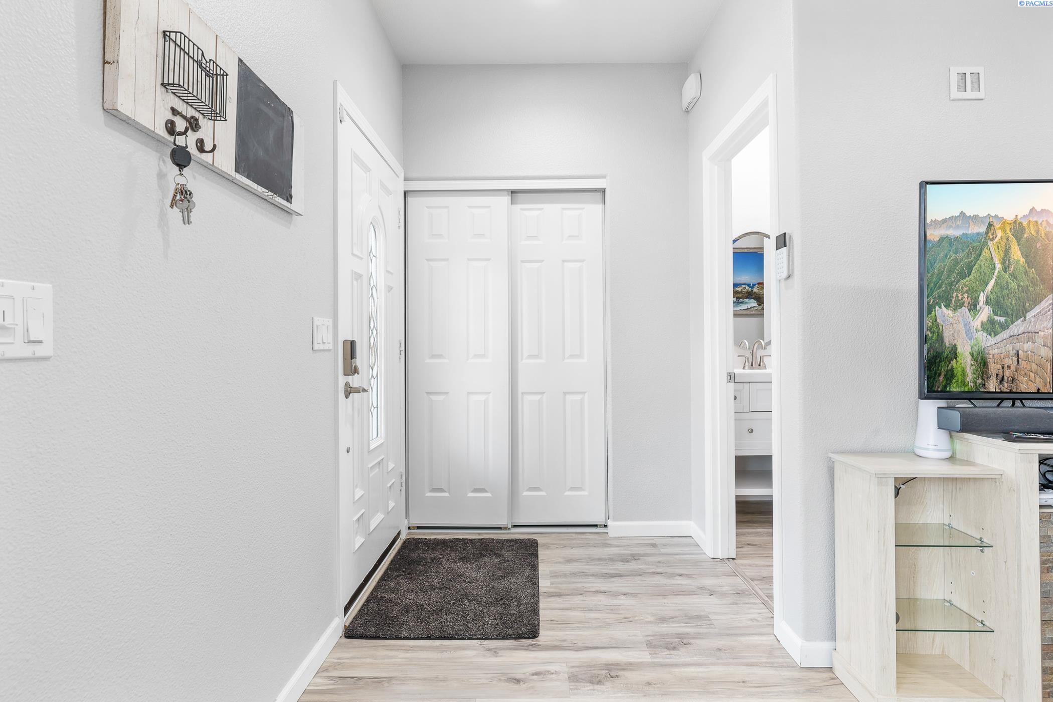 5415 Oriole Lane