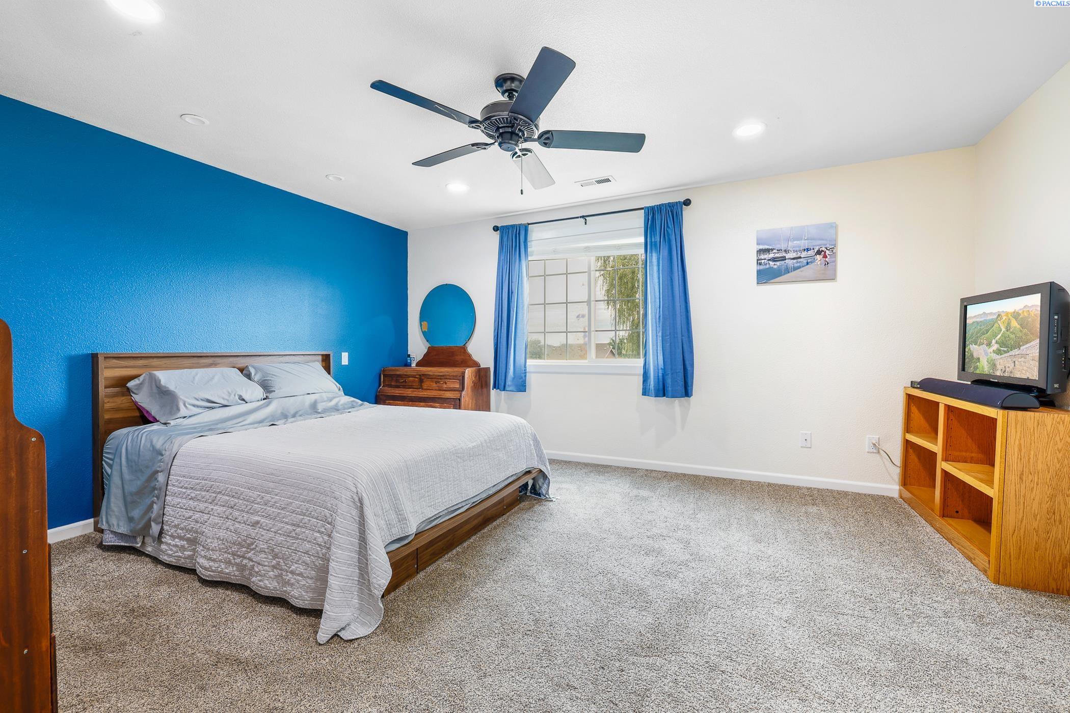 5415 Oriole Lane