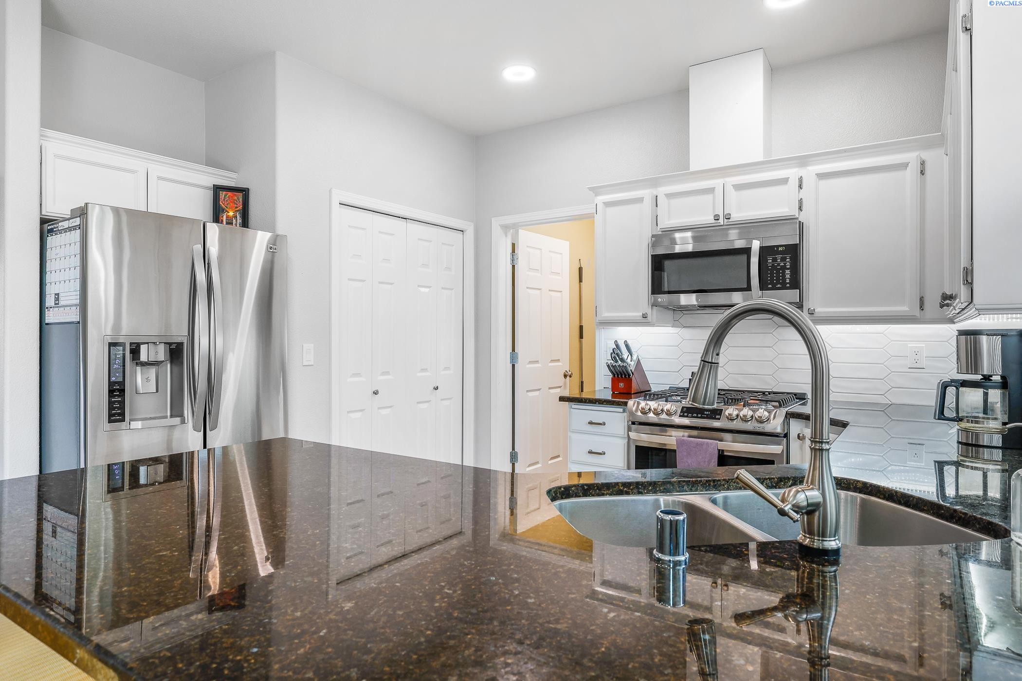 5415 Oriole Lane