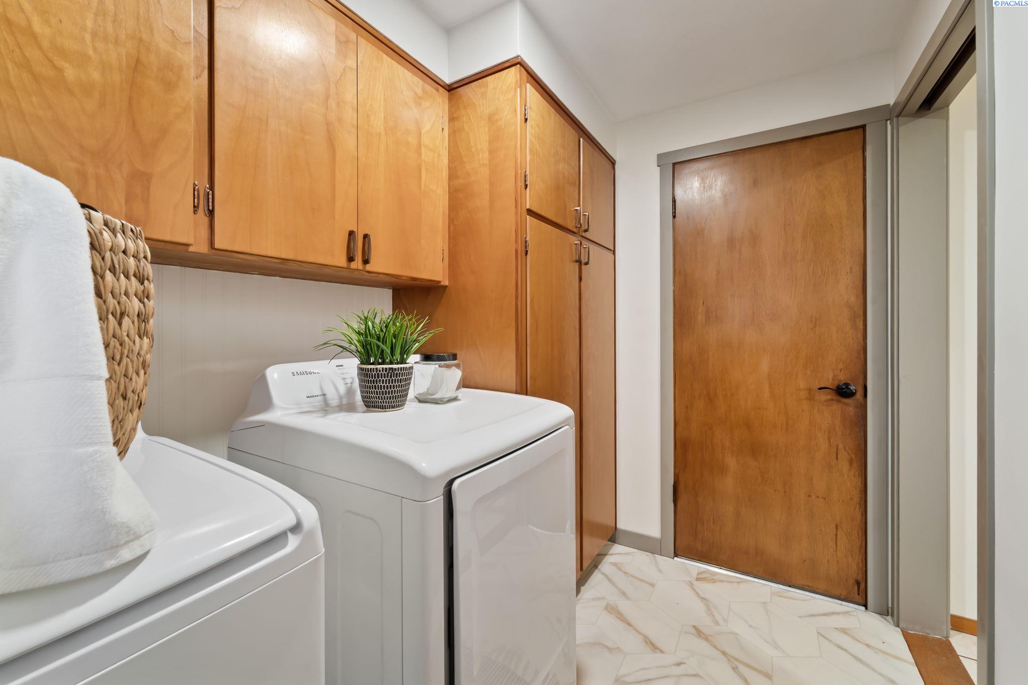 4603 W Metaline Avenue