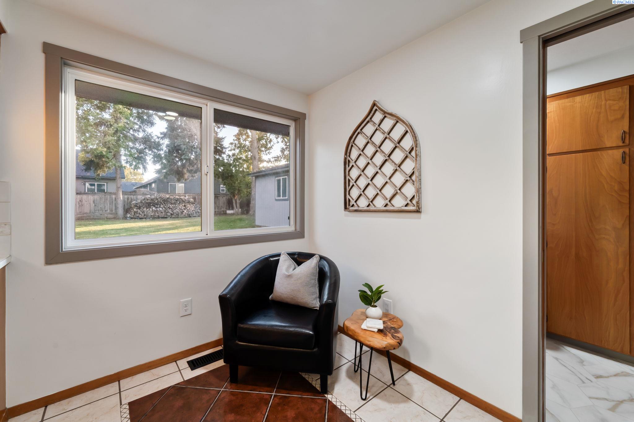 4603 W Metaline Avenue