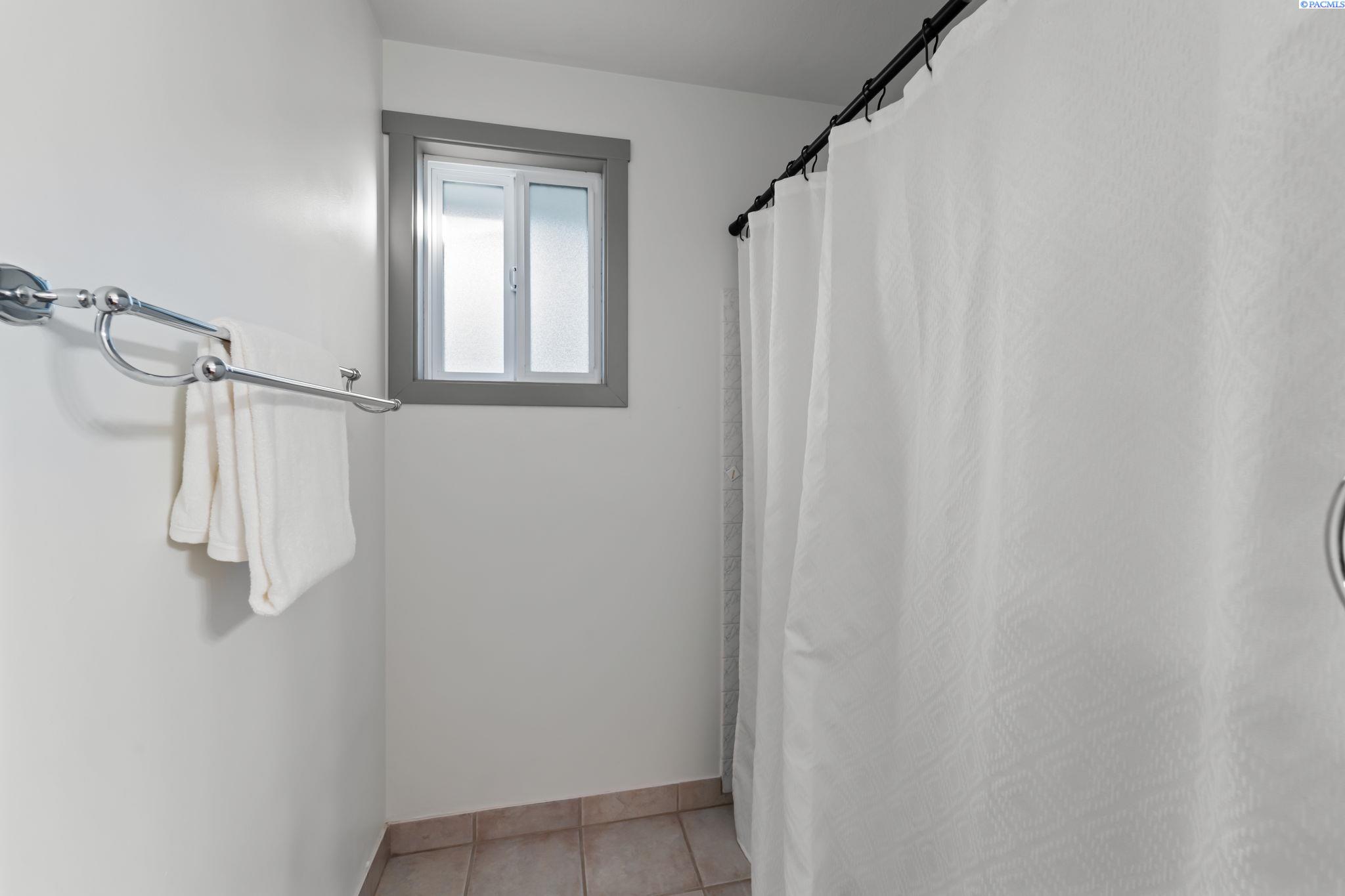 4603 W Metaline Avenue