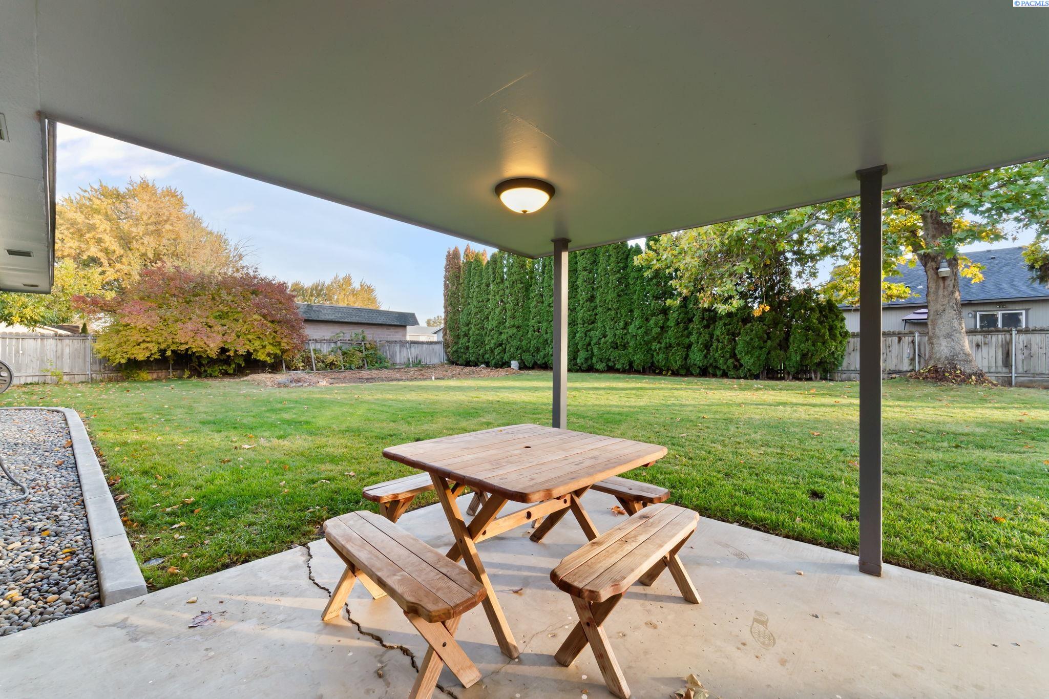 4603 W Metaline Avenue