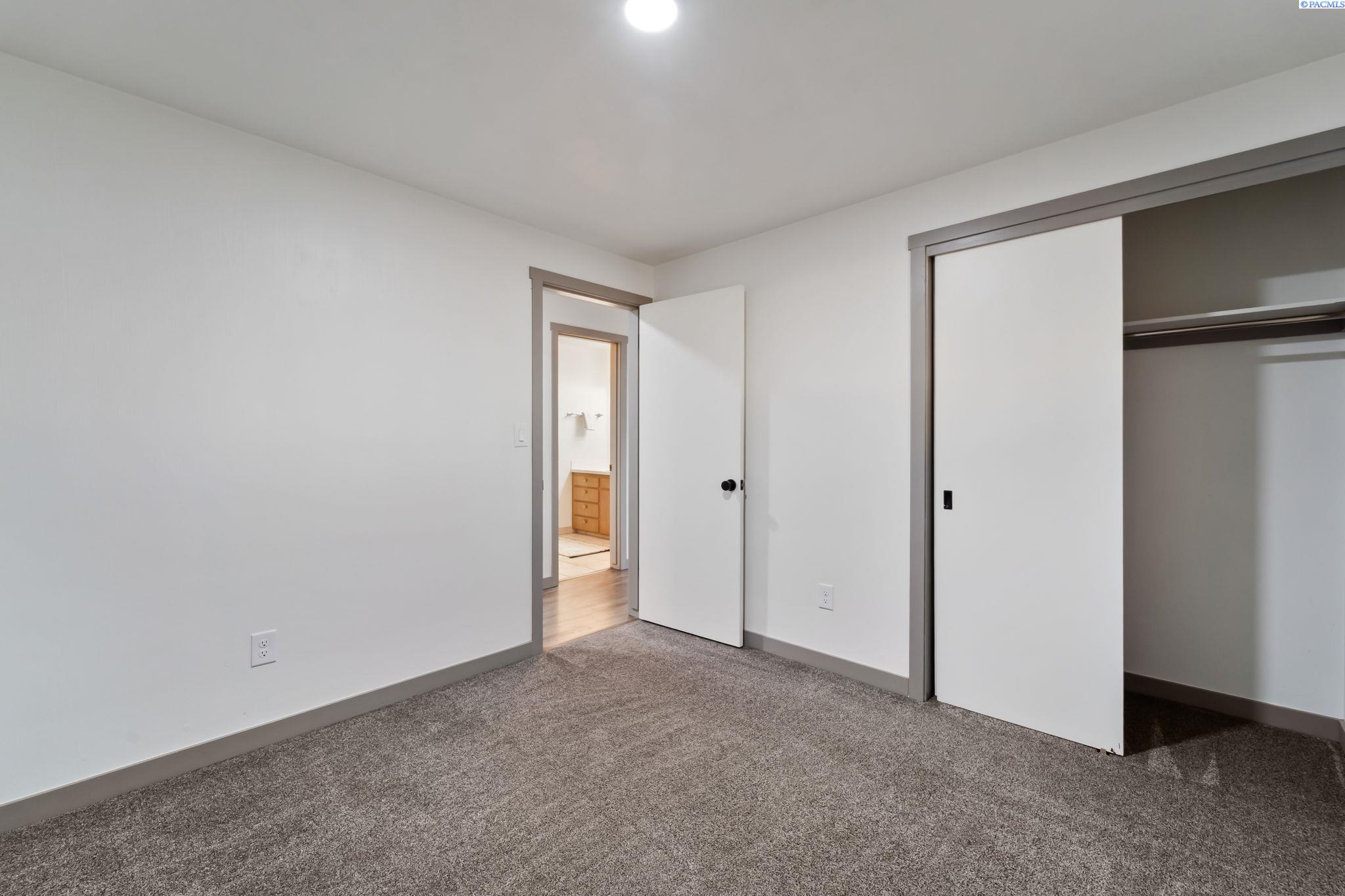 4603 W Metaline Avenue