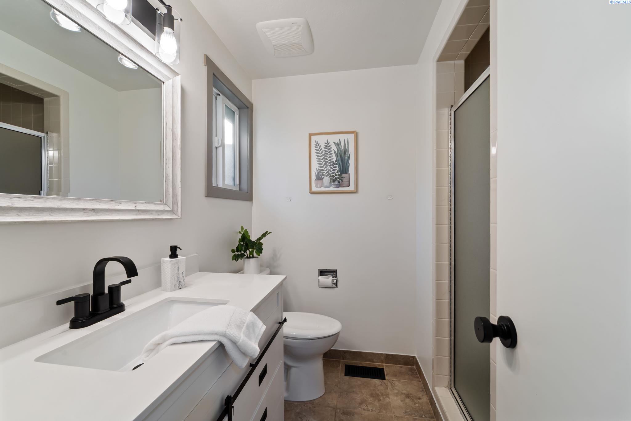 4603 W Metaline Avenue