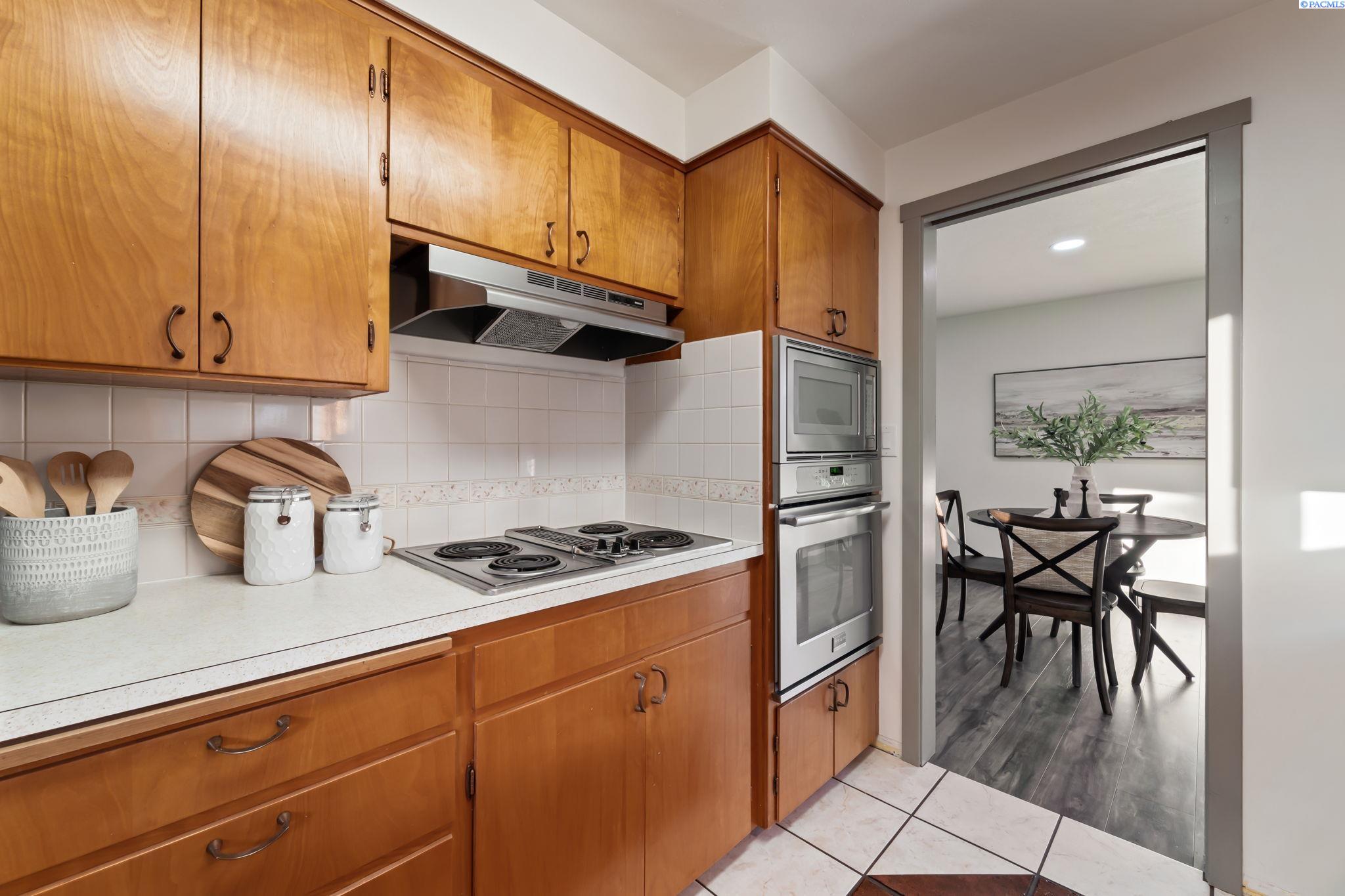 4603 W Metaline Avenue