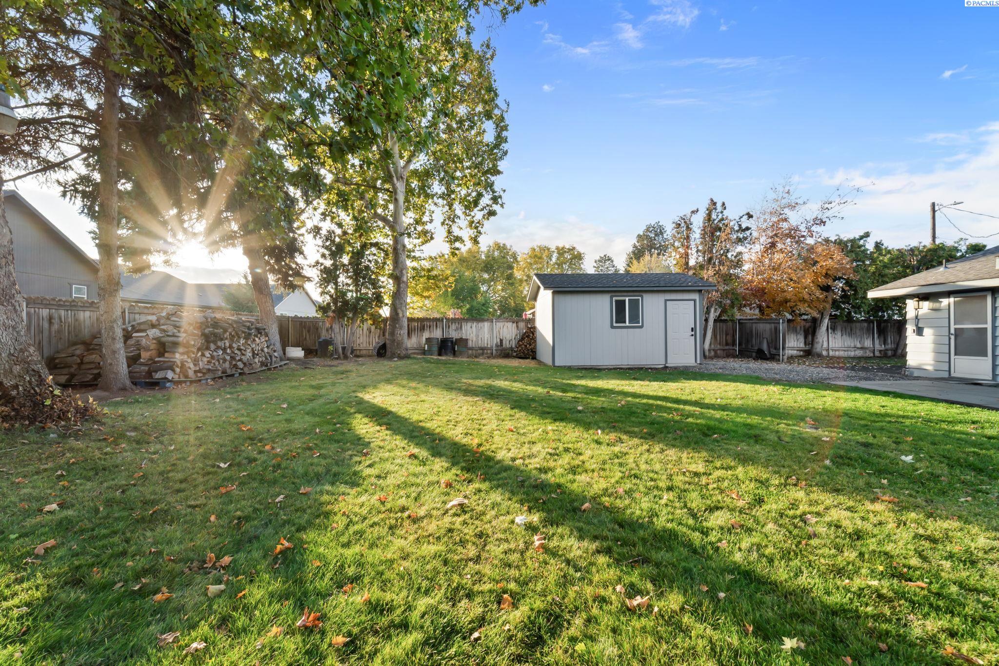 4603 W Metaline Avenue