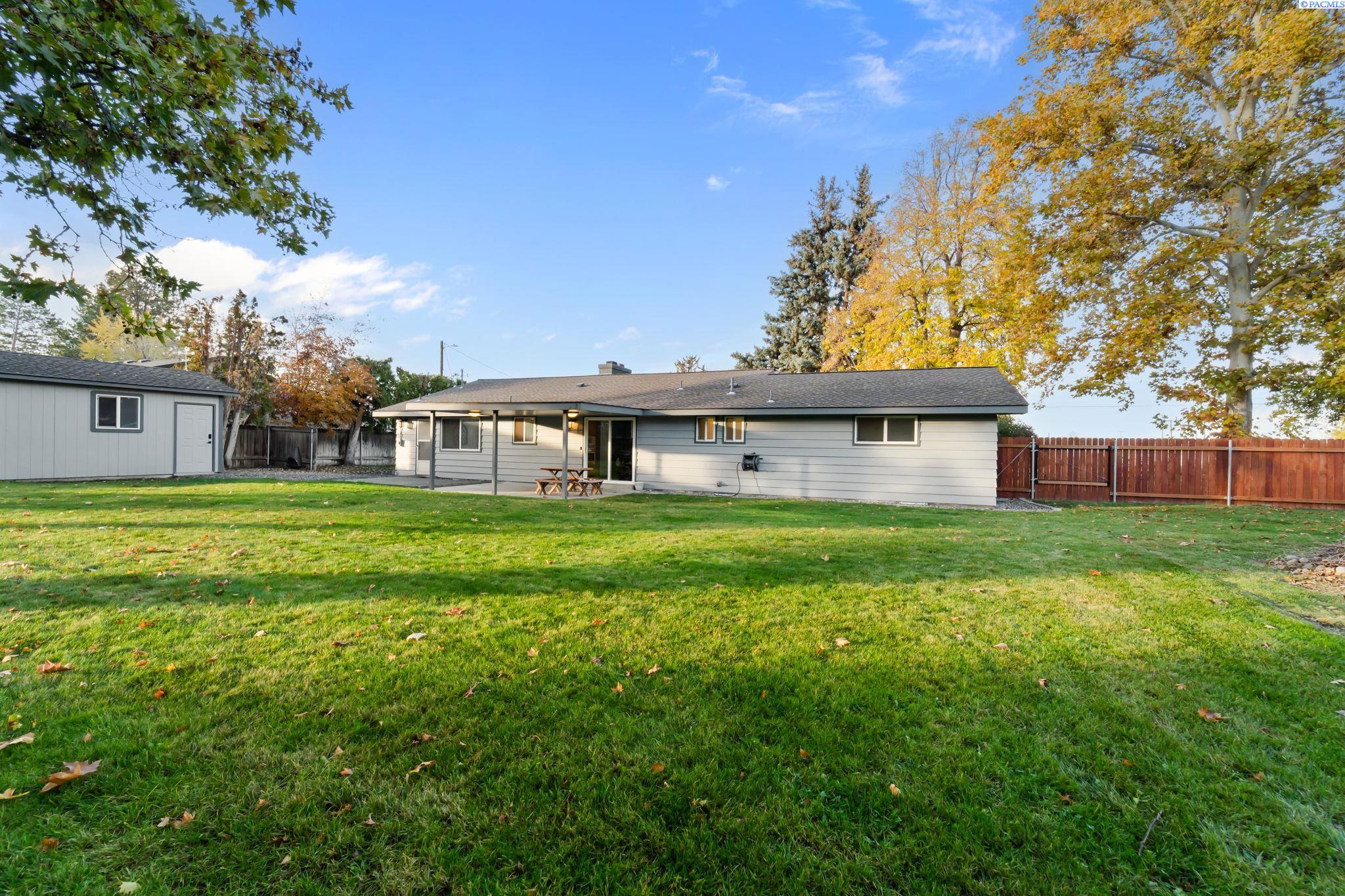 4603 W Metaline Avenue