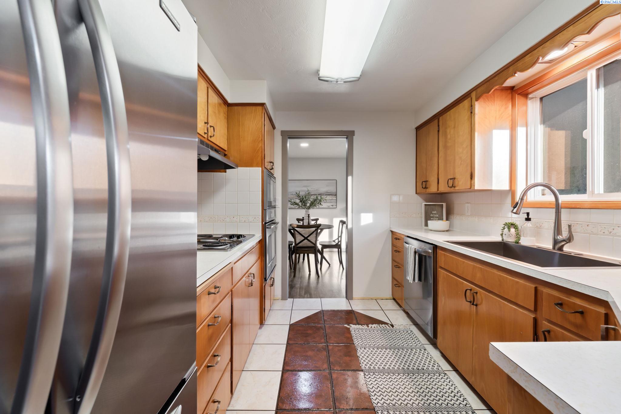 4603 W Metaline Avenue