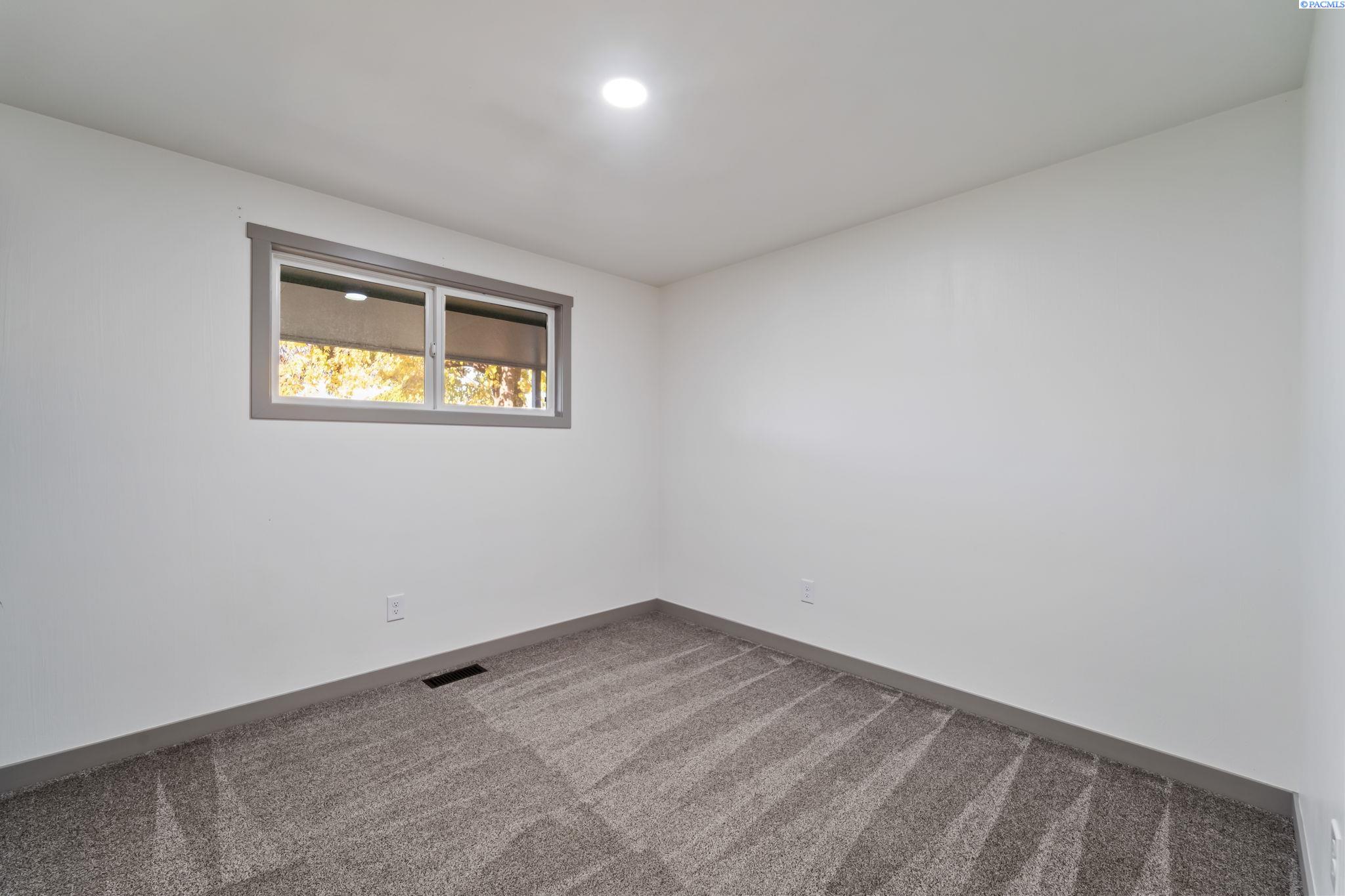 4603 W Metaline Avenue