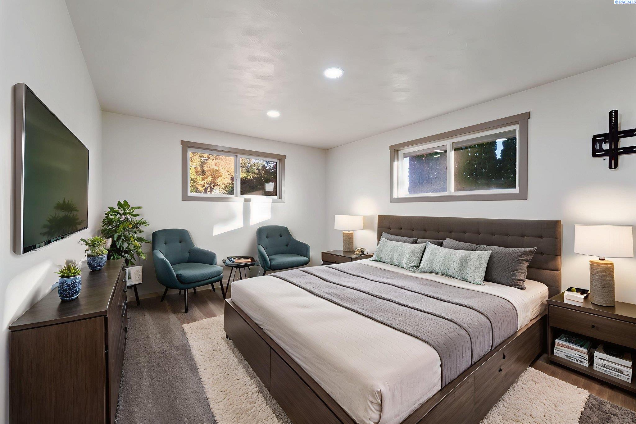 4603 W Metaline Avenue