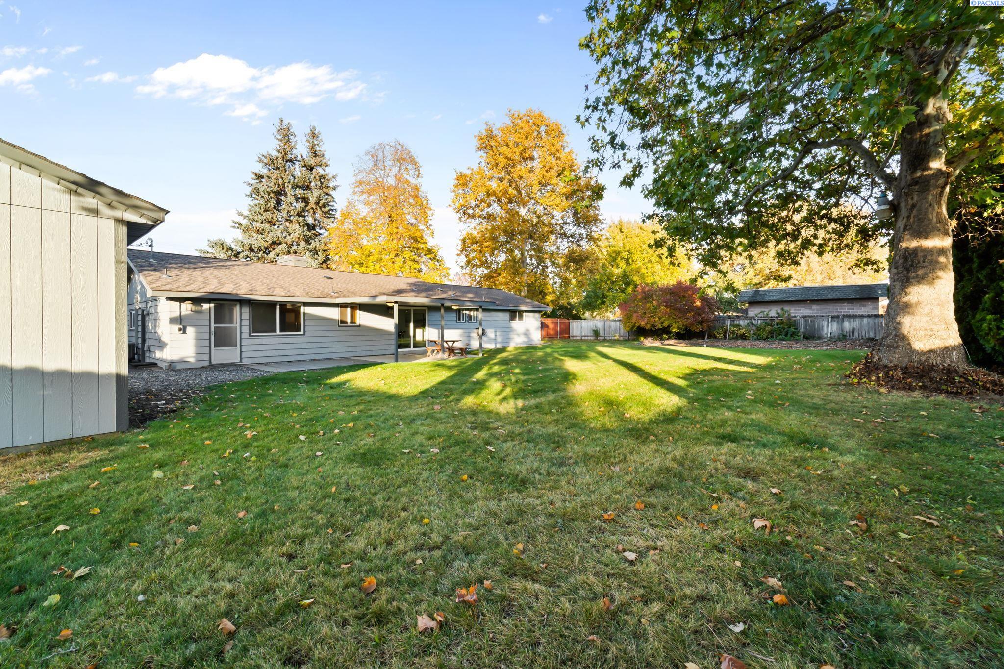 4603 W Metaline Avenue