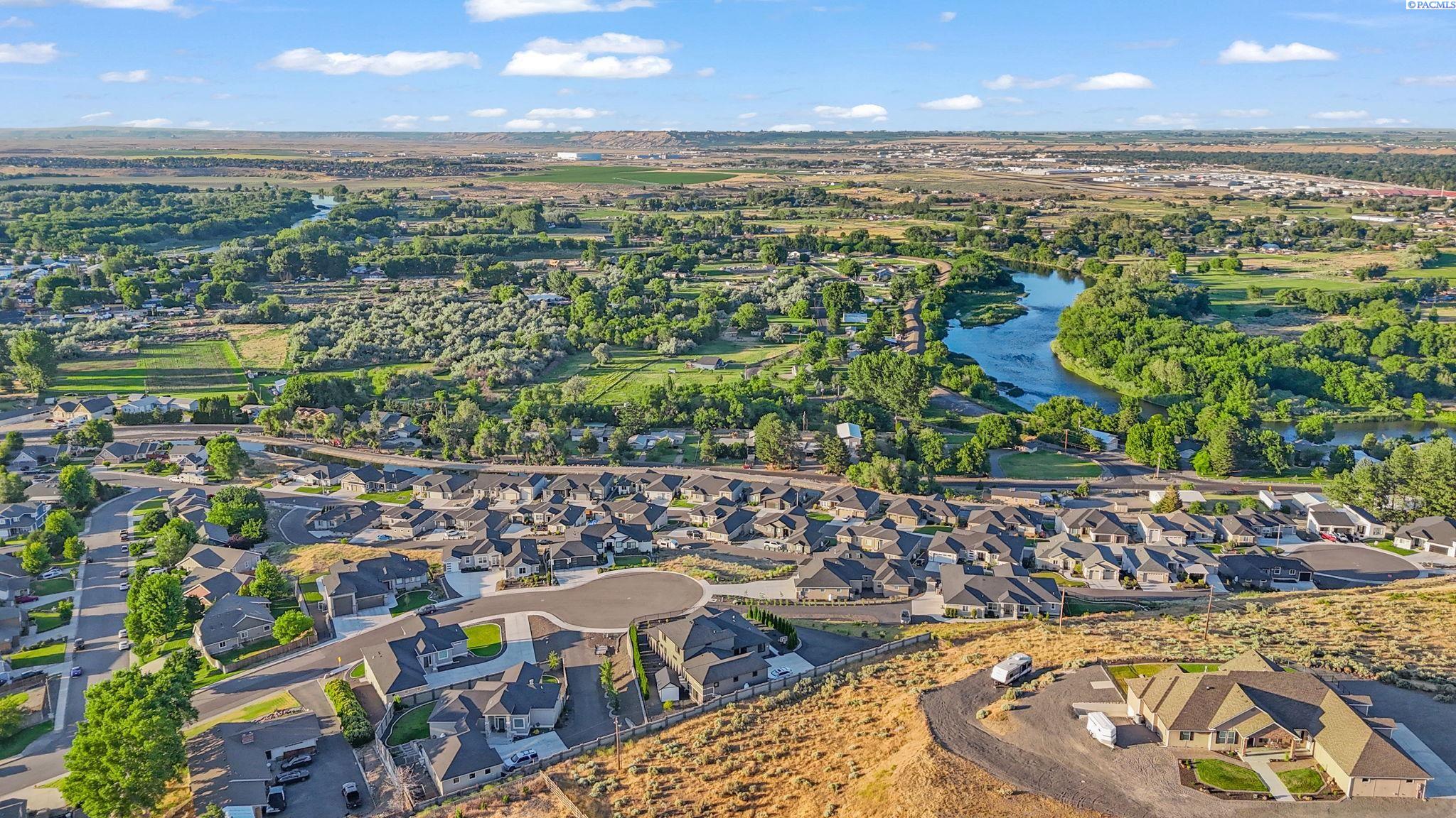 3560 Orchard St Unit: Daylight Basement Lot w/ Panoramic River Views