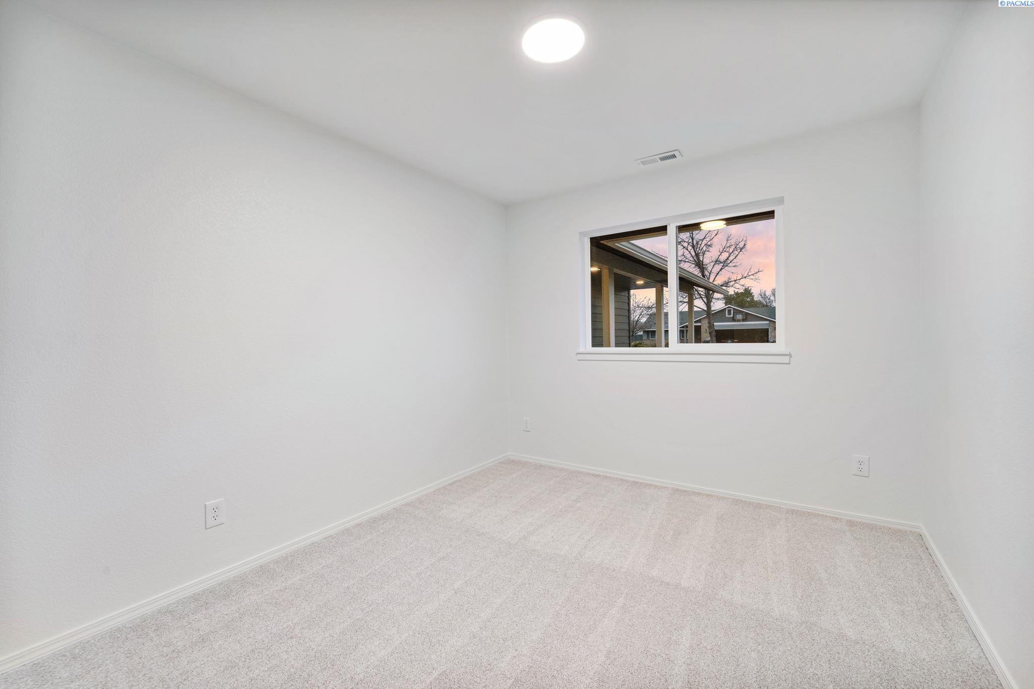 5106 Holly Way