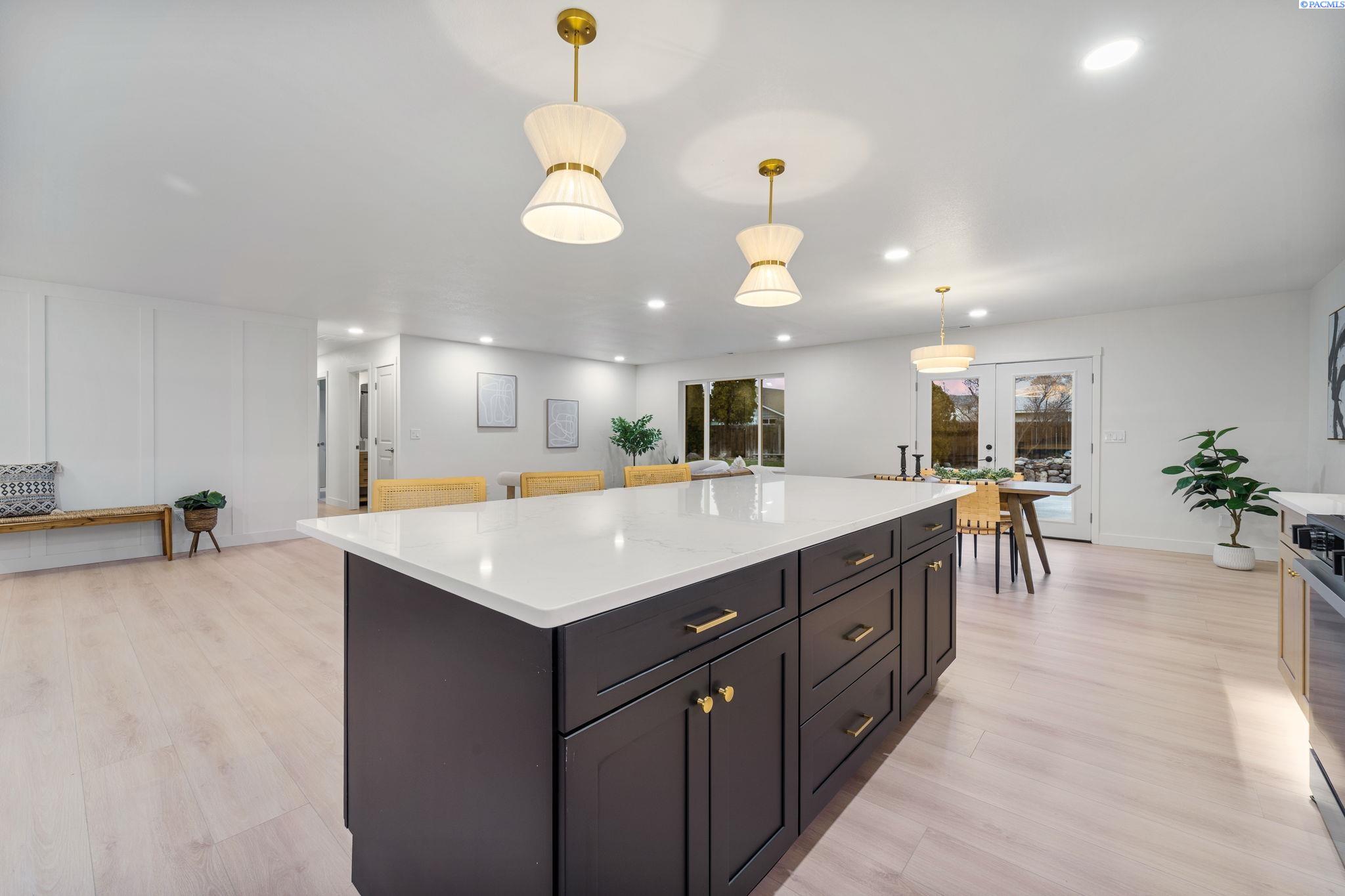 5106 Holly Way