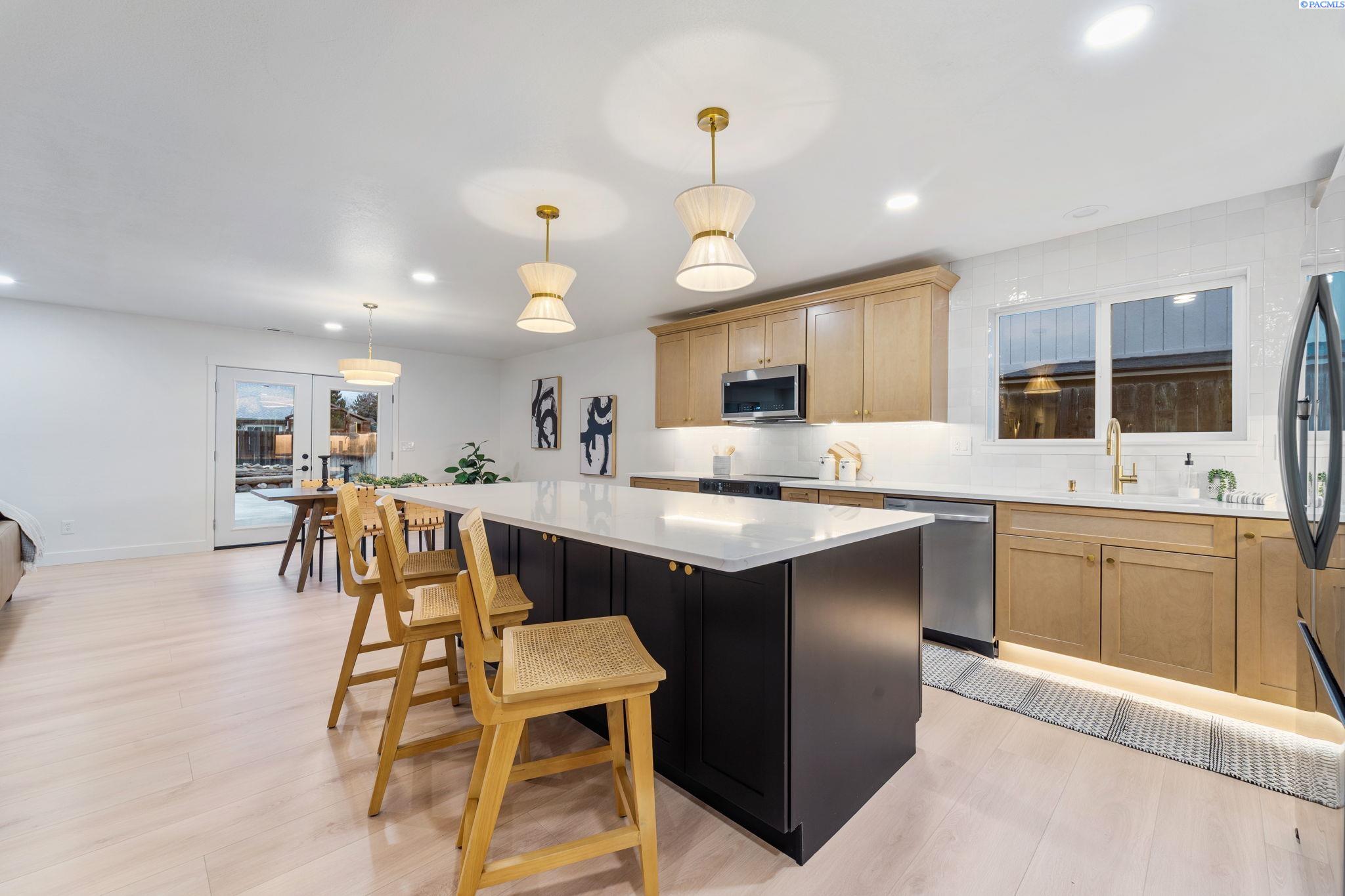 5106 Holly Way