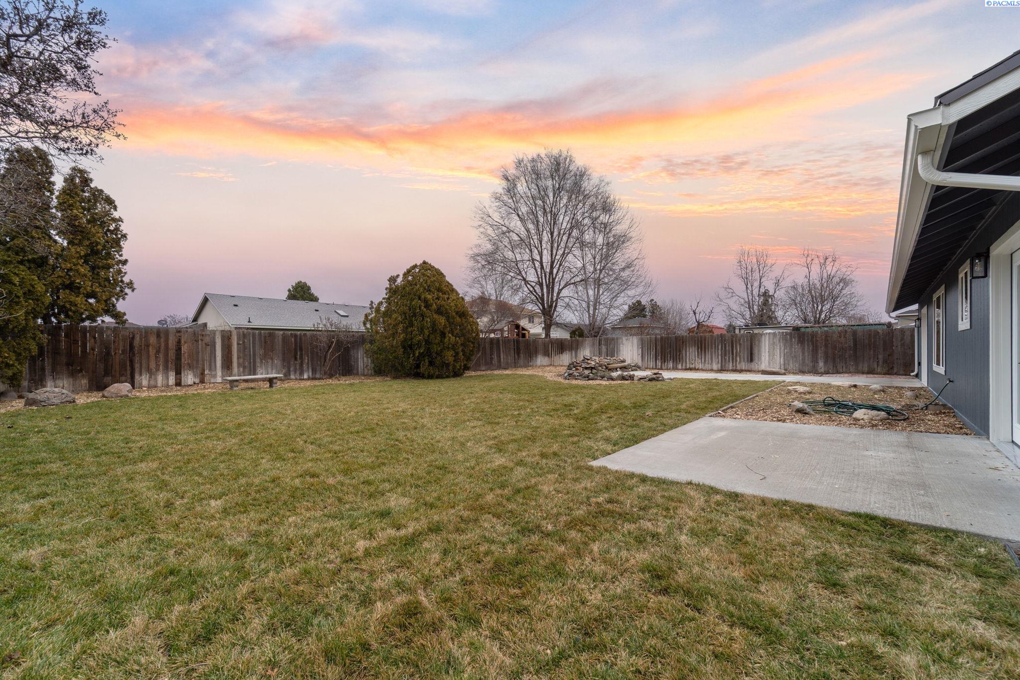 5106 Holly Way