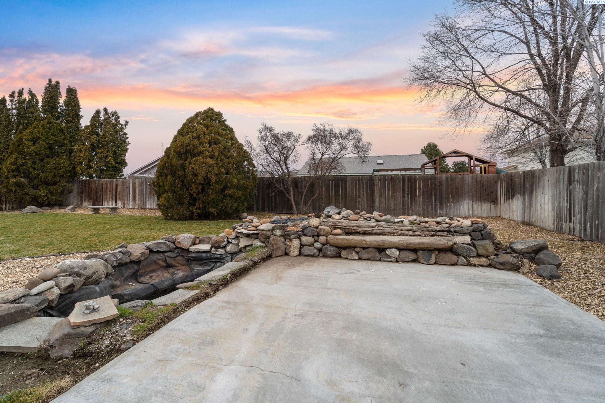 5106 Holly Way