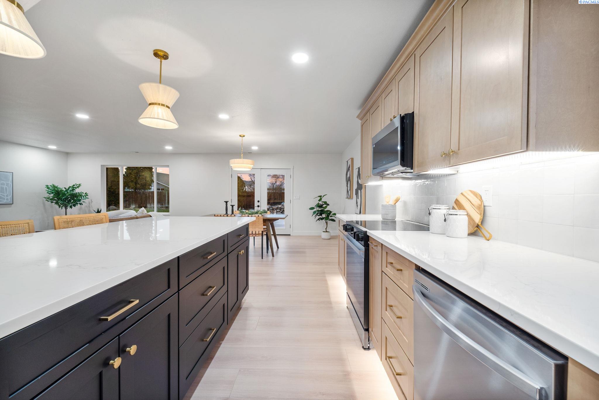 5106 Holly Way