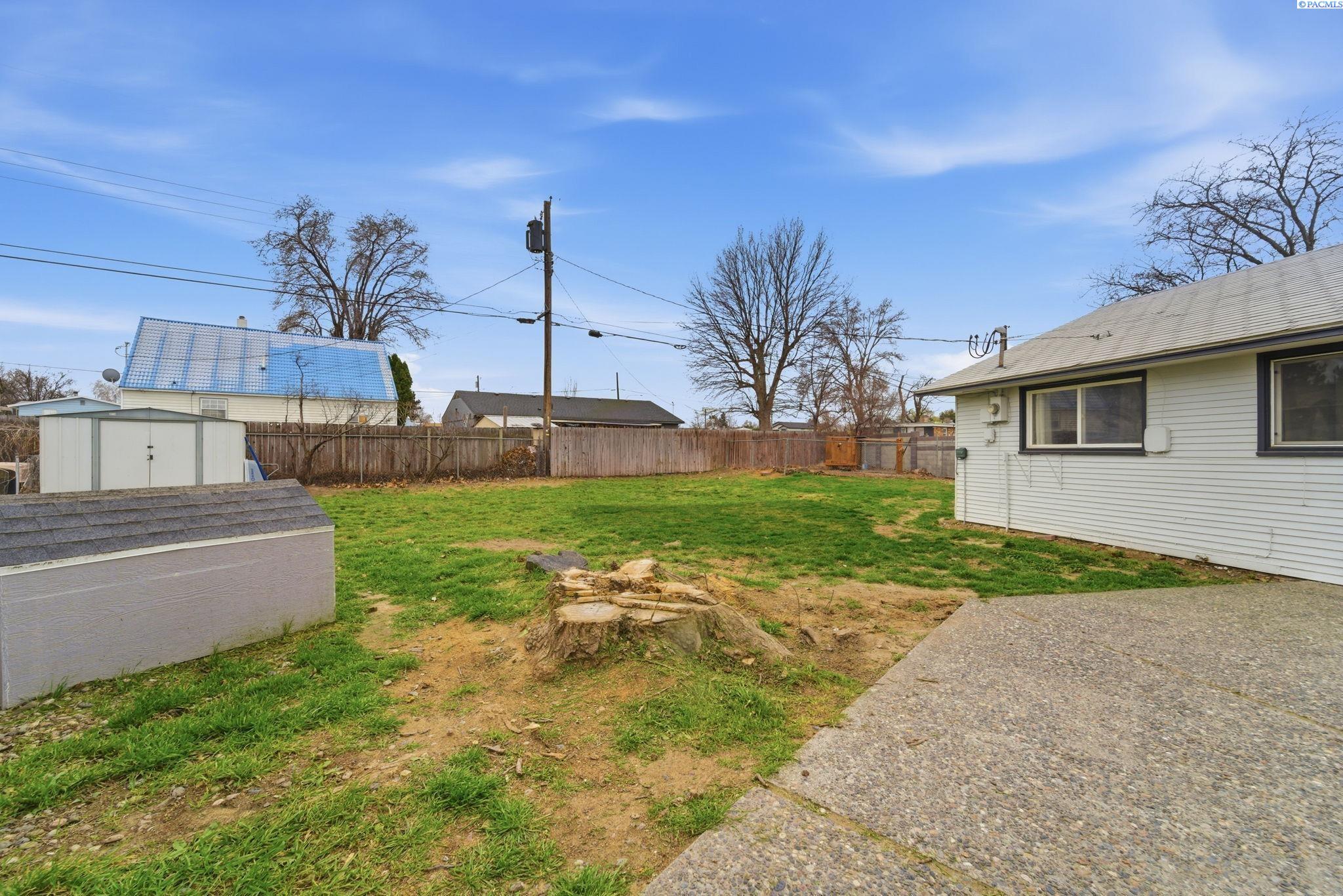 2707 W 6th Pl