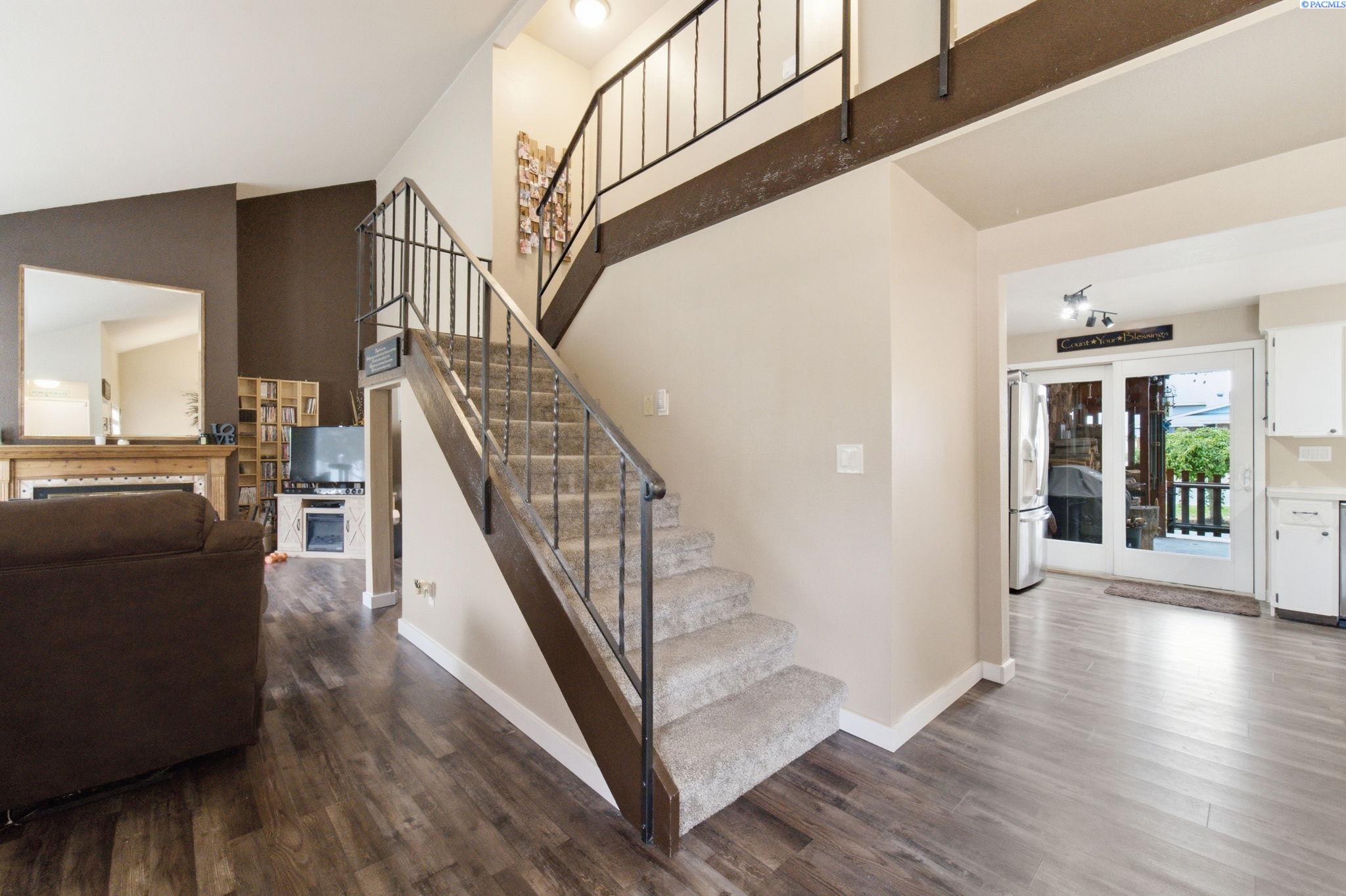 42514 W Klamath Ave, Apt A5