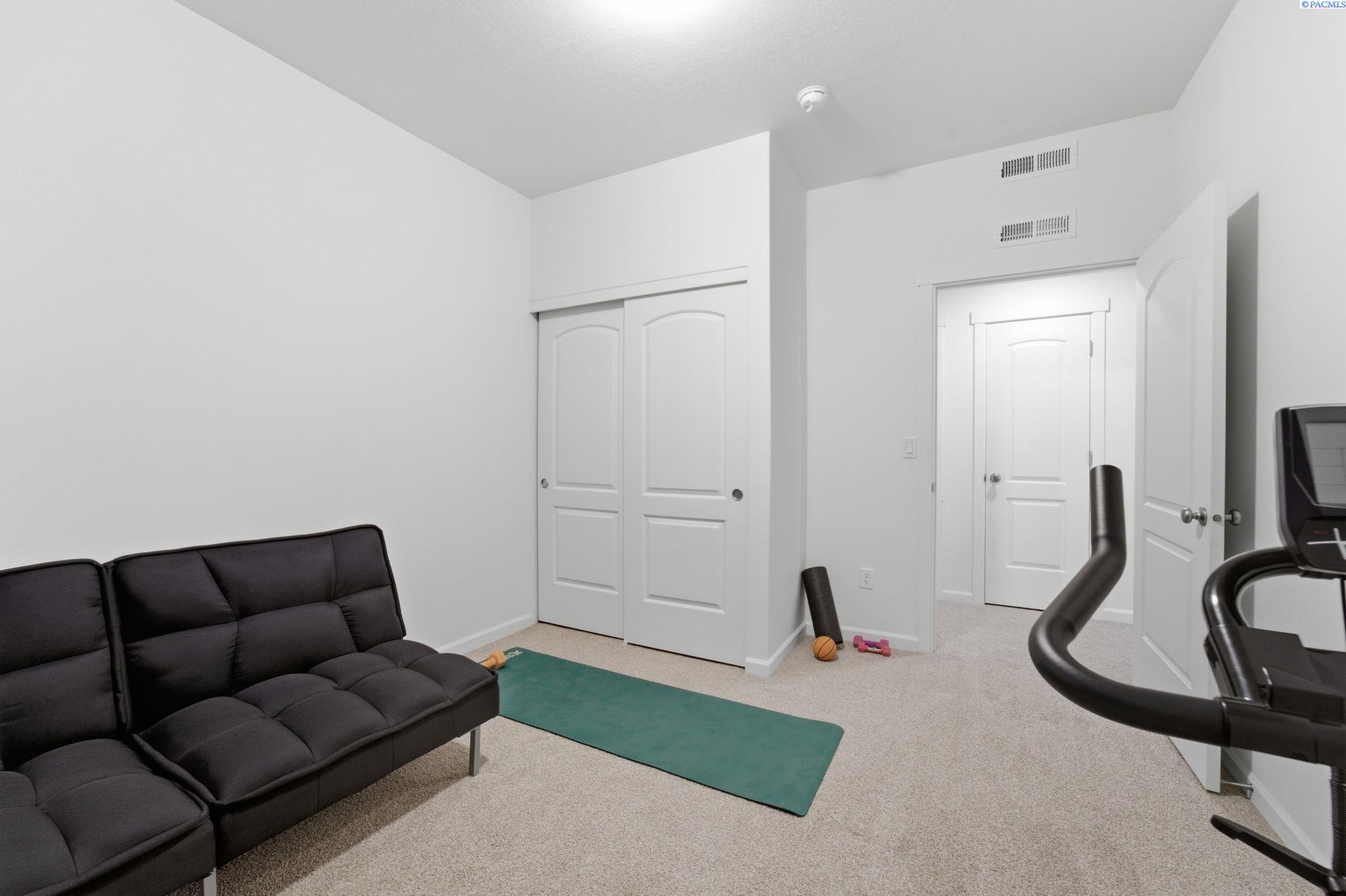 403 Emerald Ave