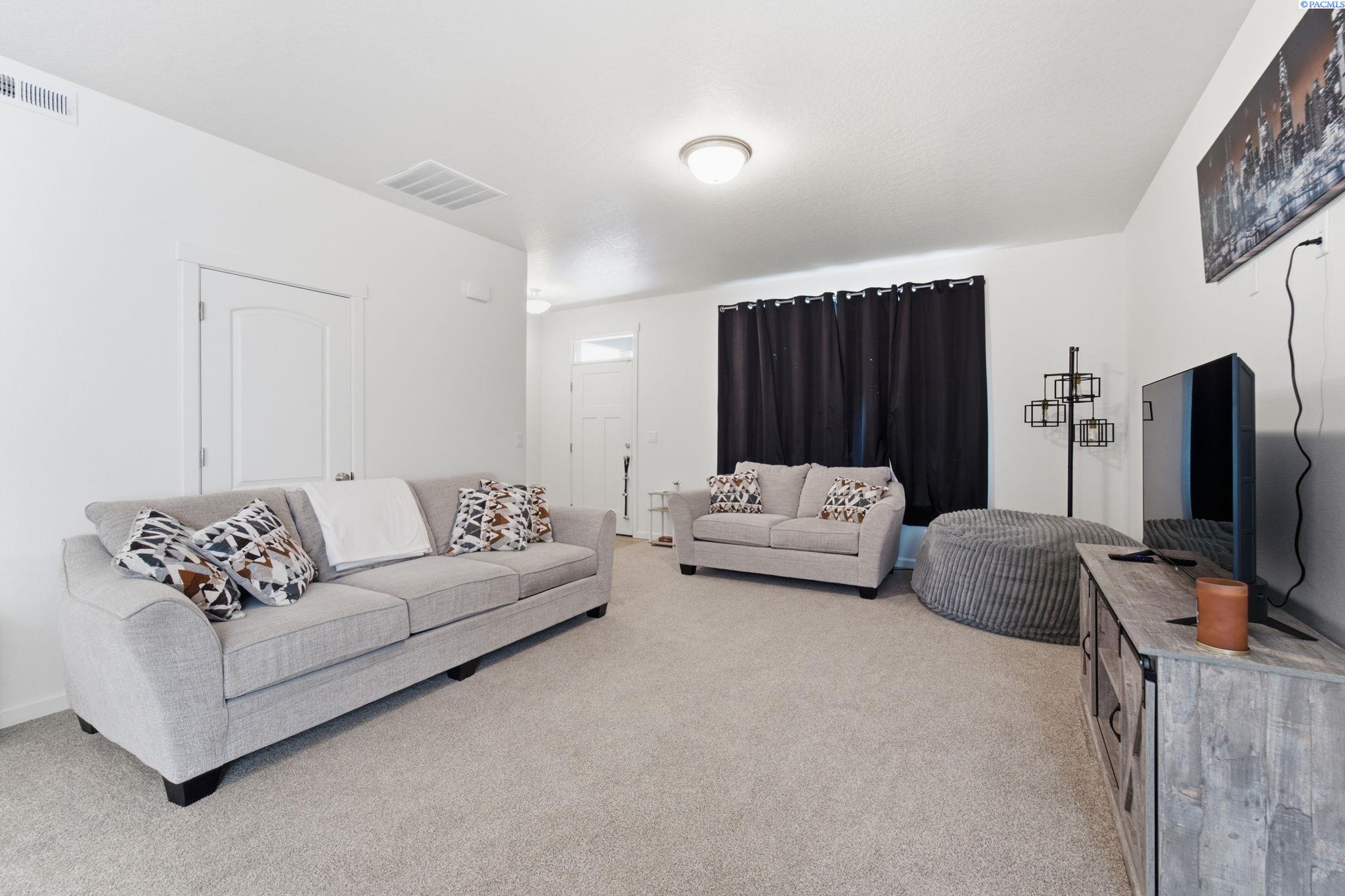 403 Emerald Ave