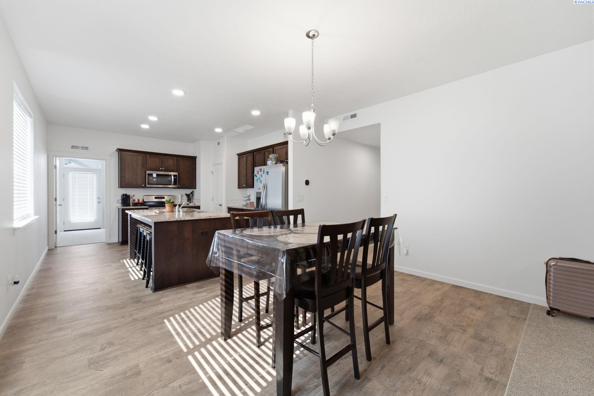 403 Emerald Ave