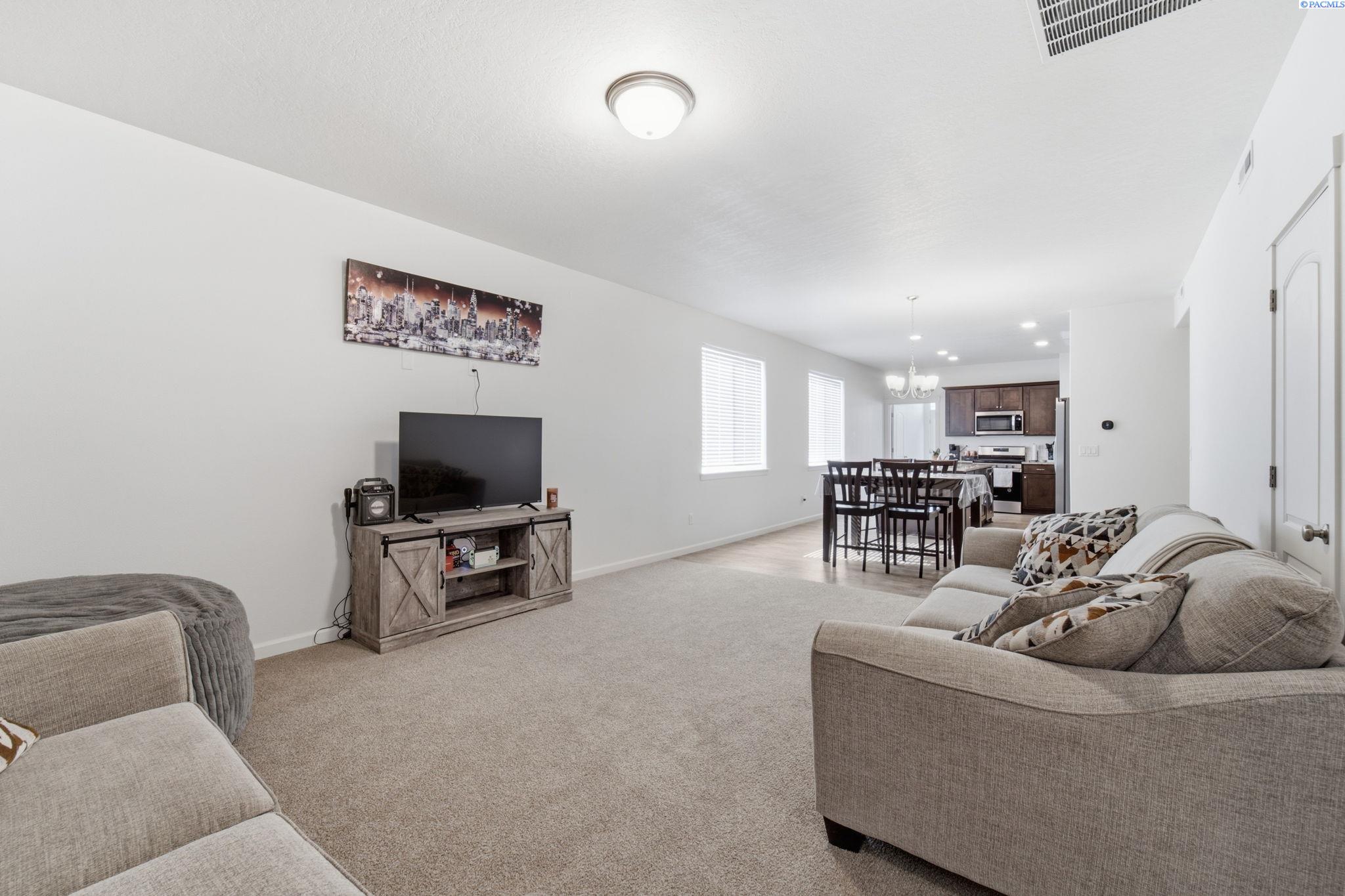 403 Emerald Ave