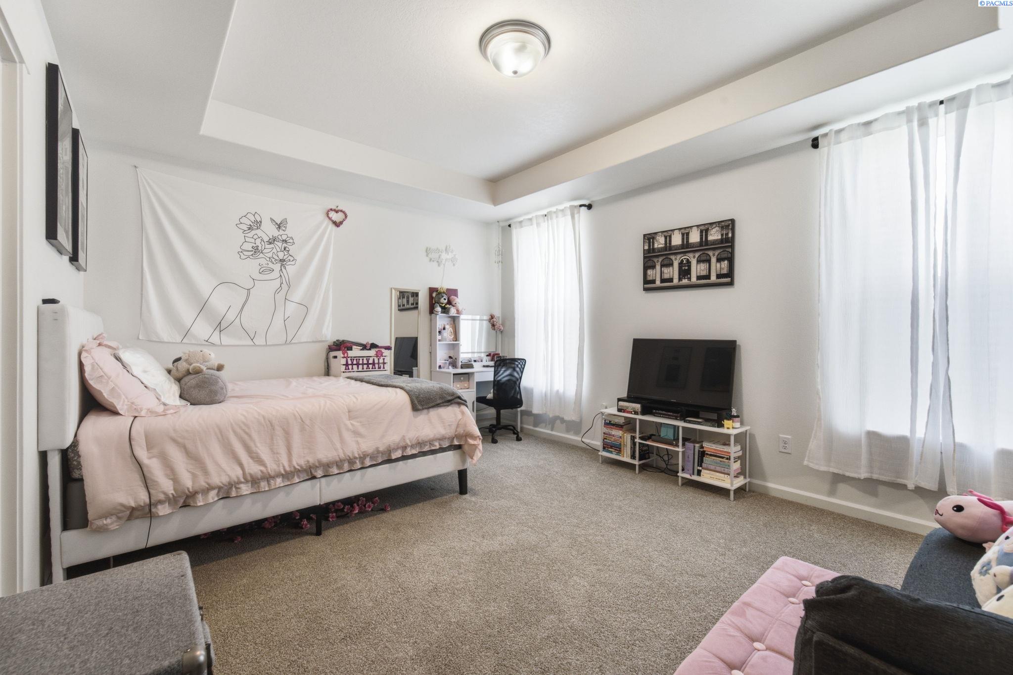 403 Emerald Ave
