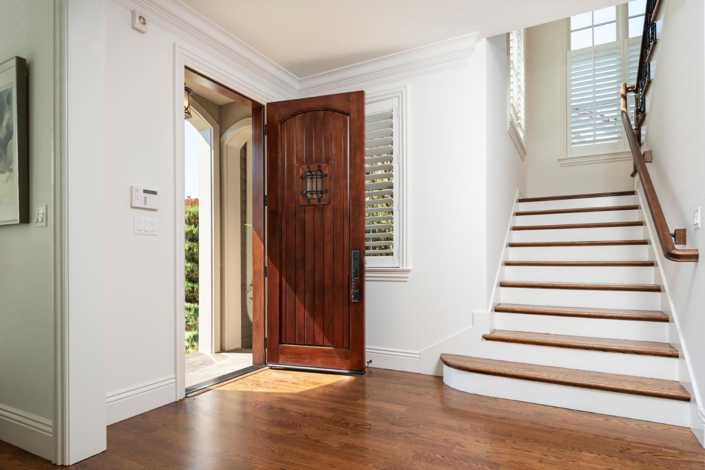 2112 Roosevelt AVE