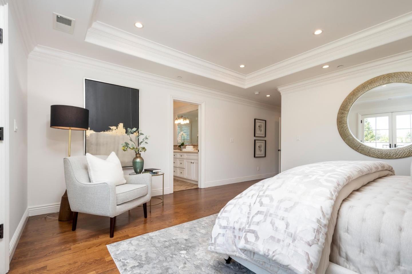2112 Roosevelt AVE