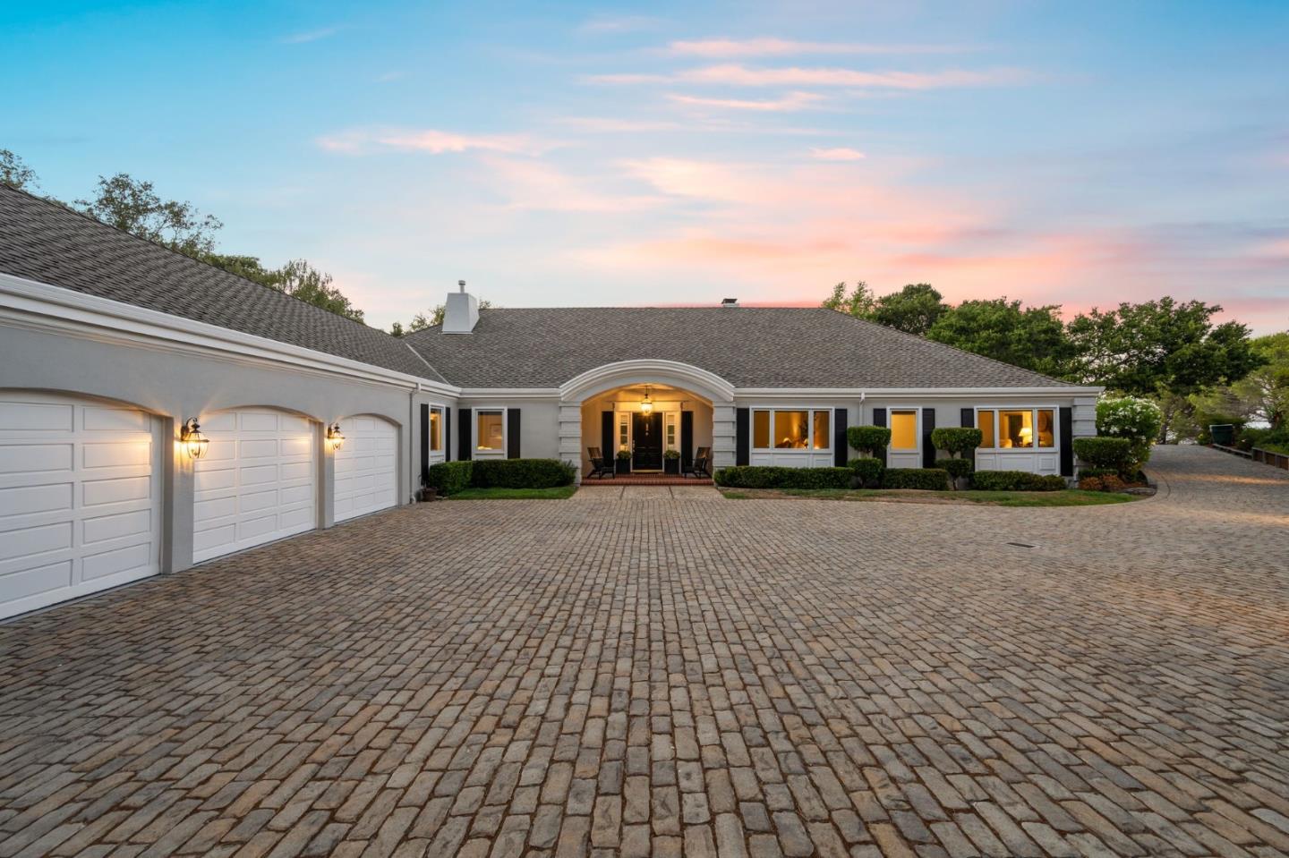 2530 Skyfarm Drive