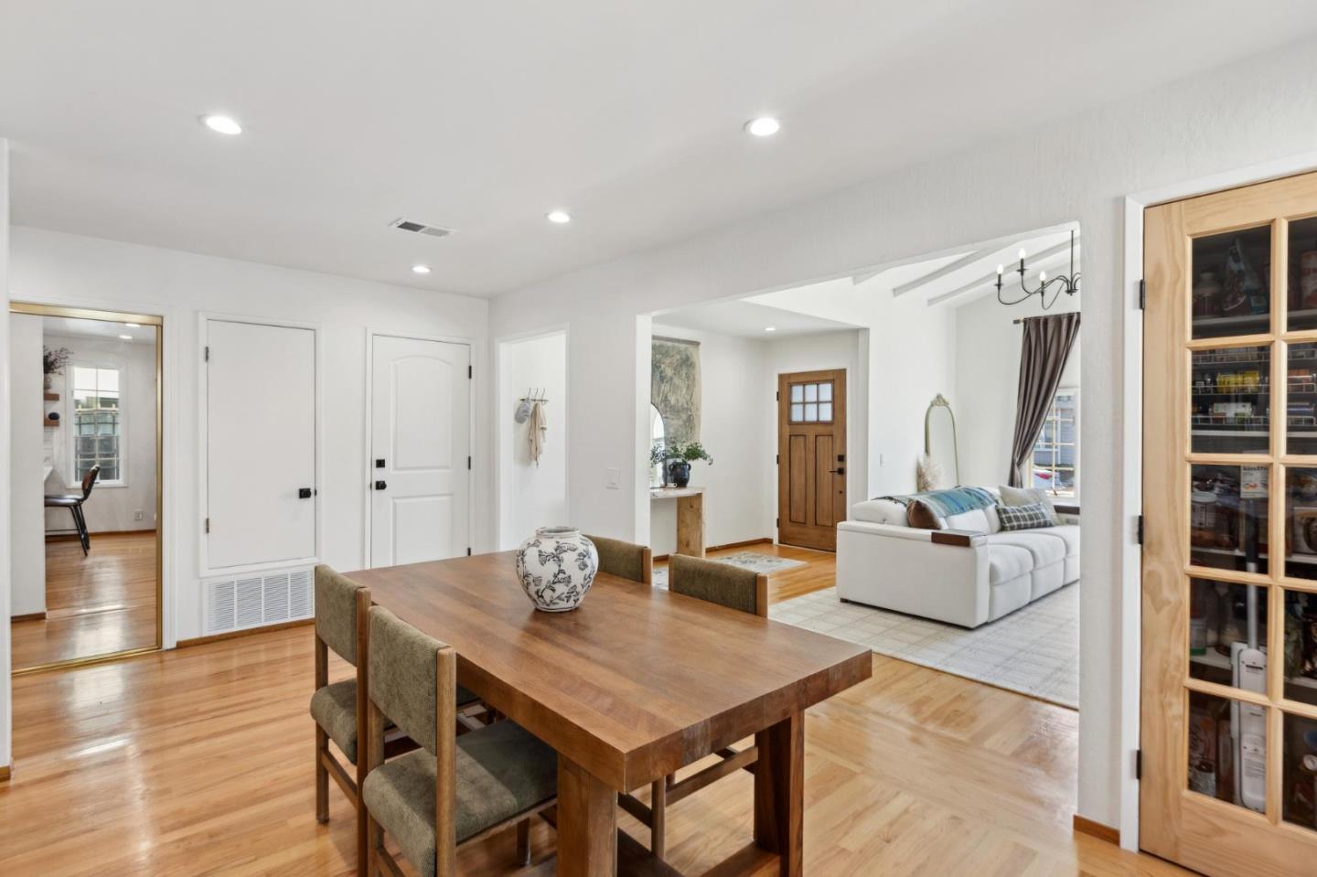 2621 Wexford AVE