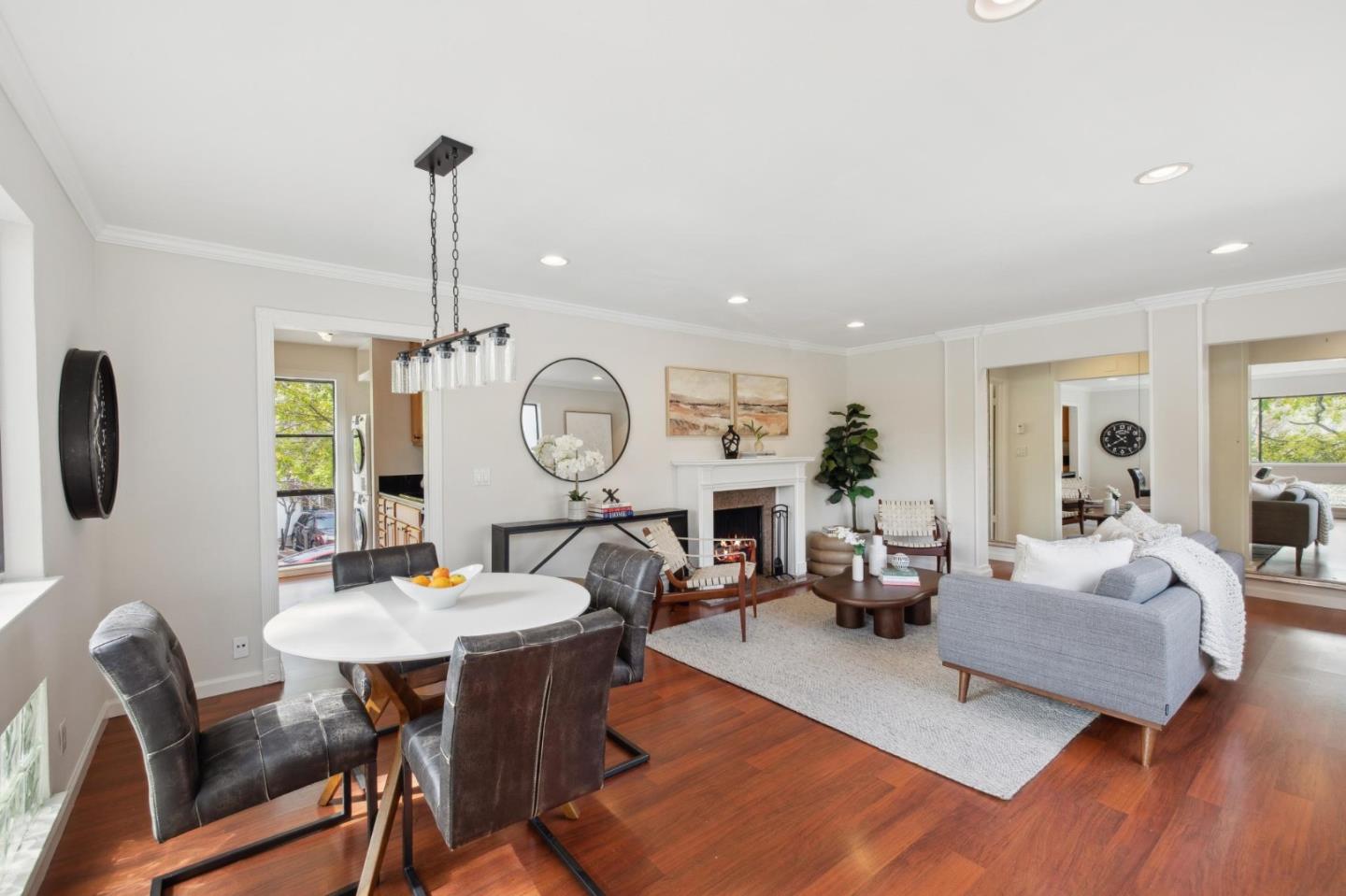 1919 Alameda De Las Pulgas 13