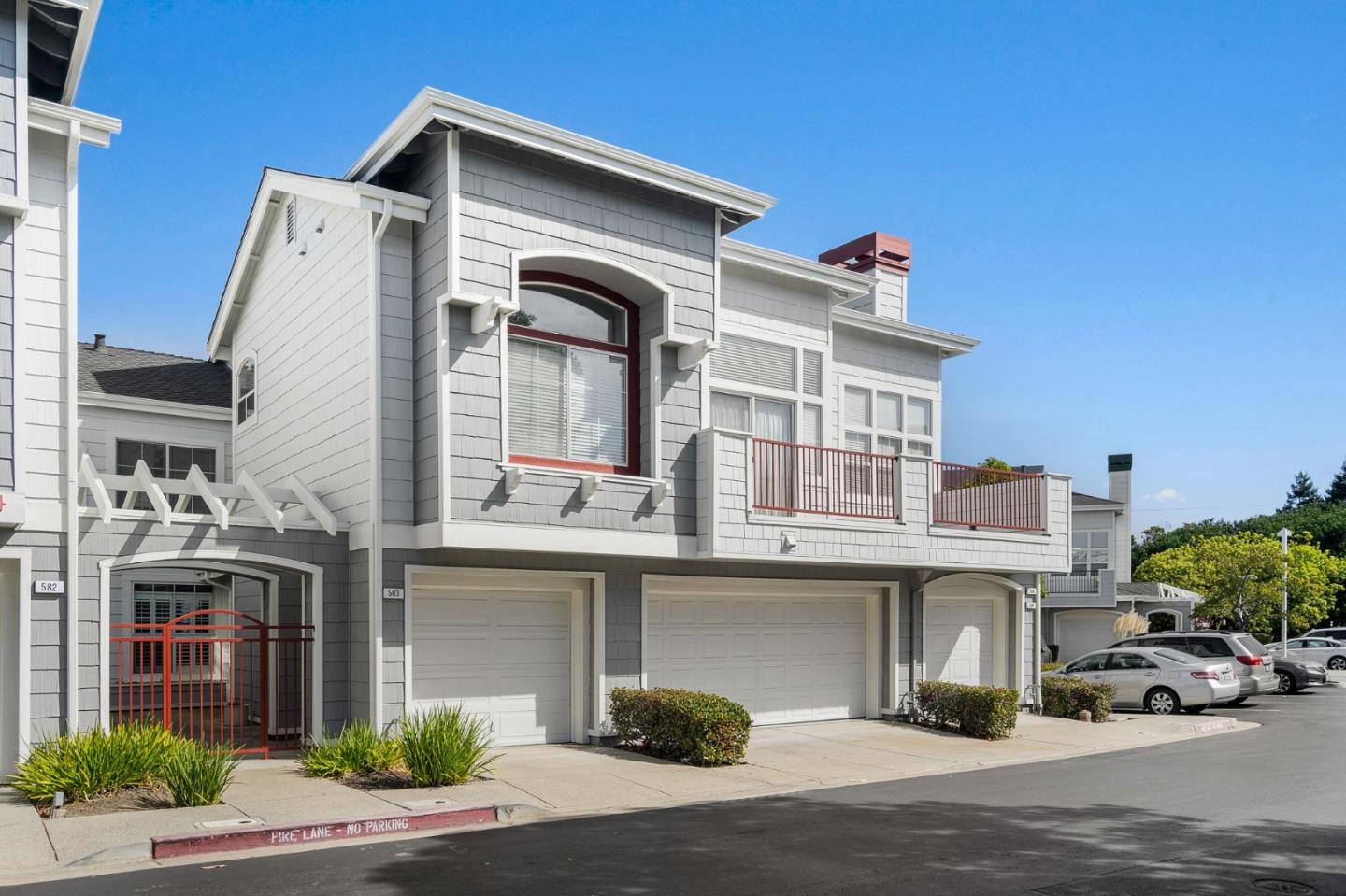 583 Shoal CIR