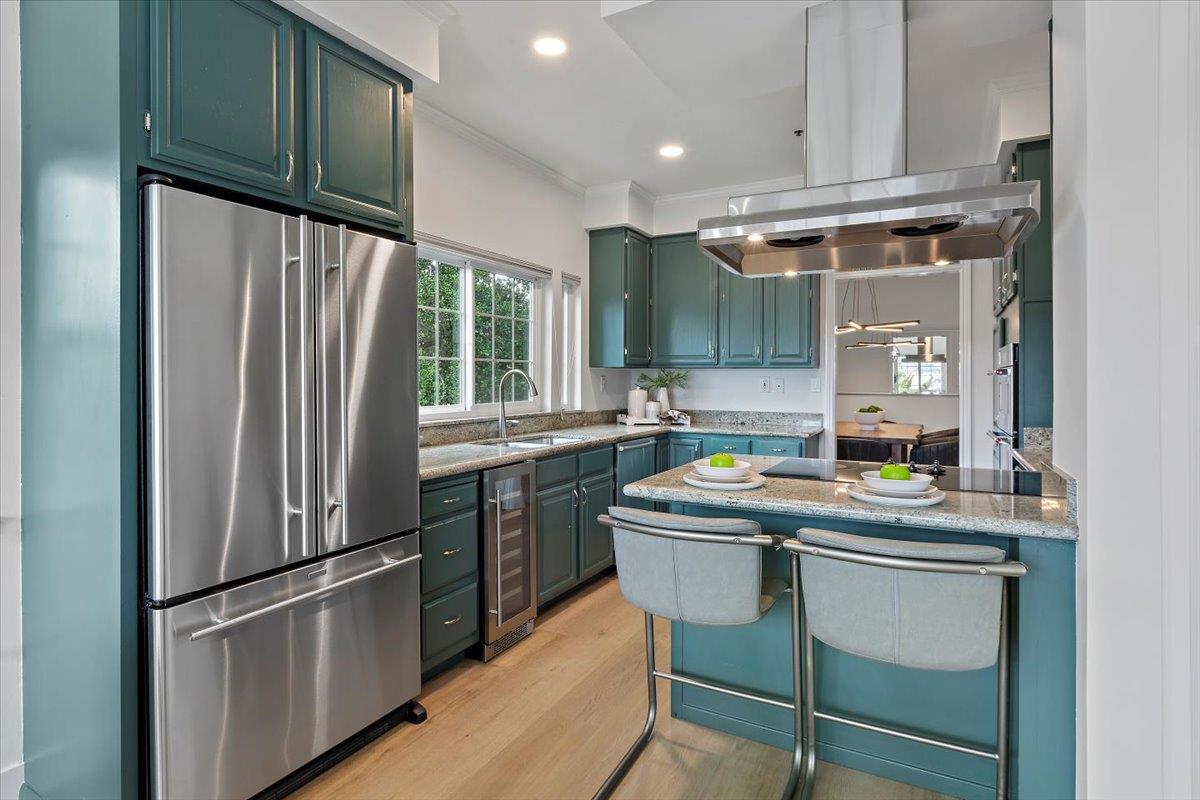 1233 Bellevue AVE 8