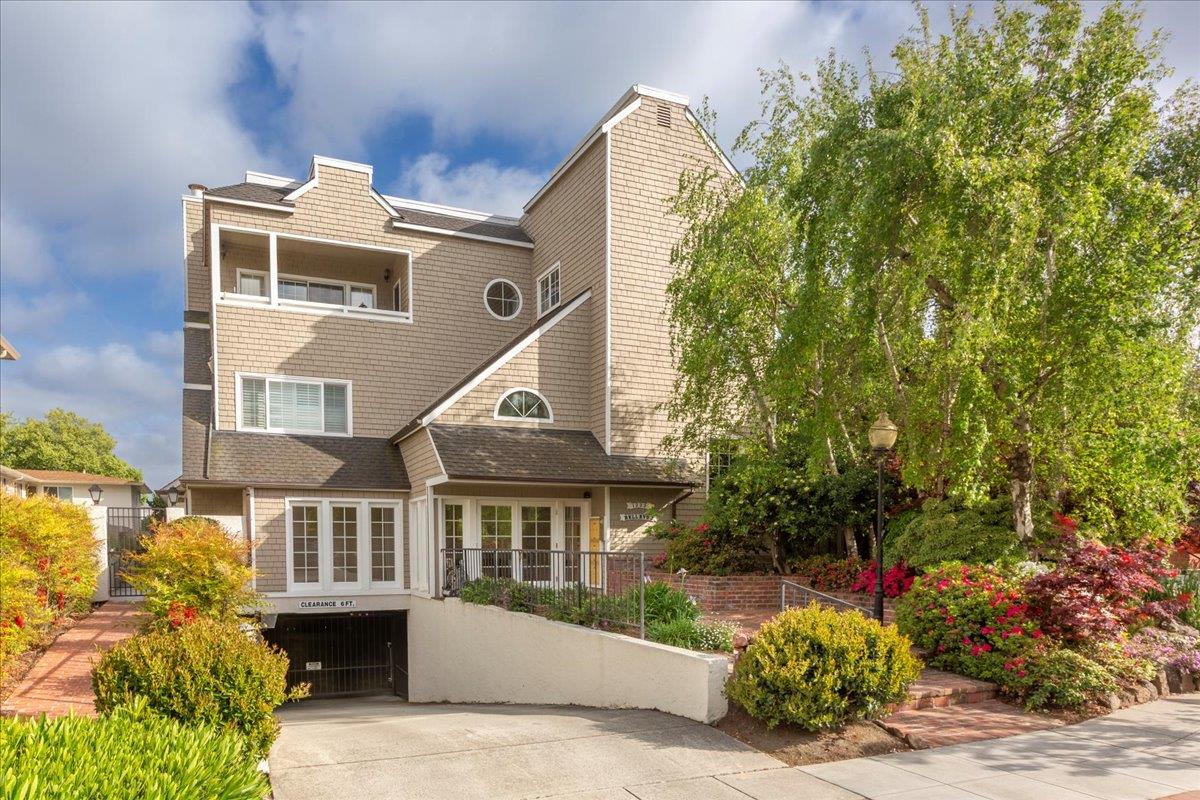 1233 Bellevue AVE 8