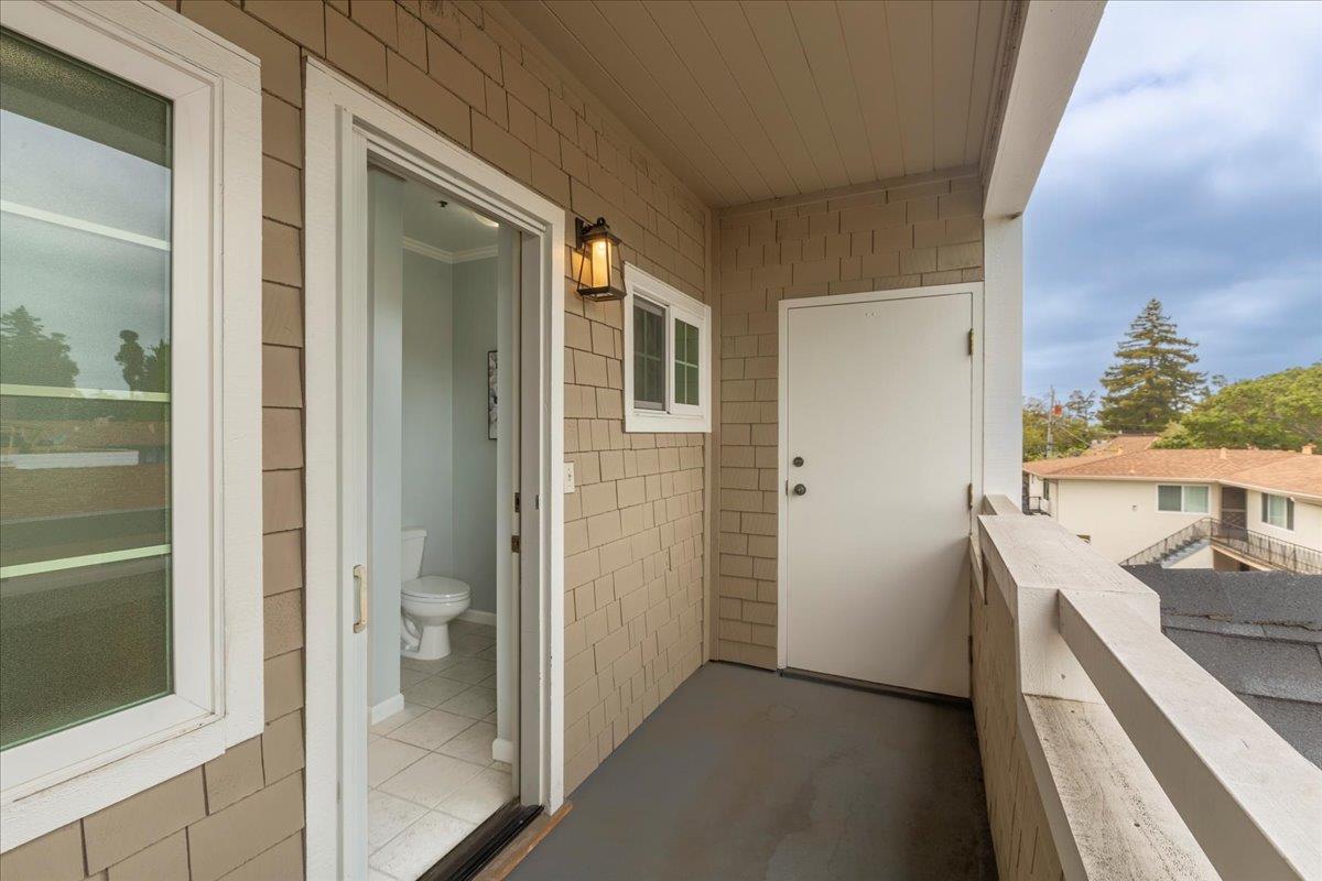 1233 Bellevue AVE 8