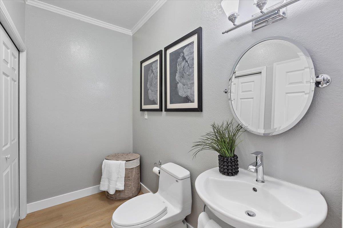 1233 Bellevue AVE 8