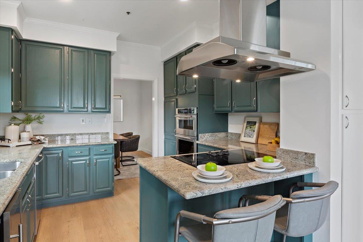 1233 Bellevue AVE 8