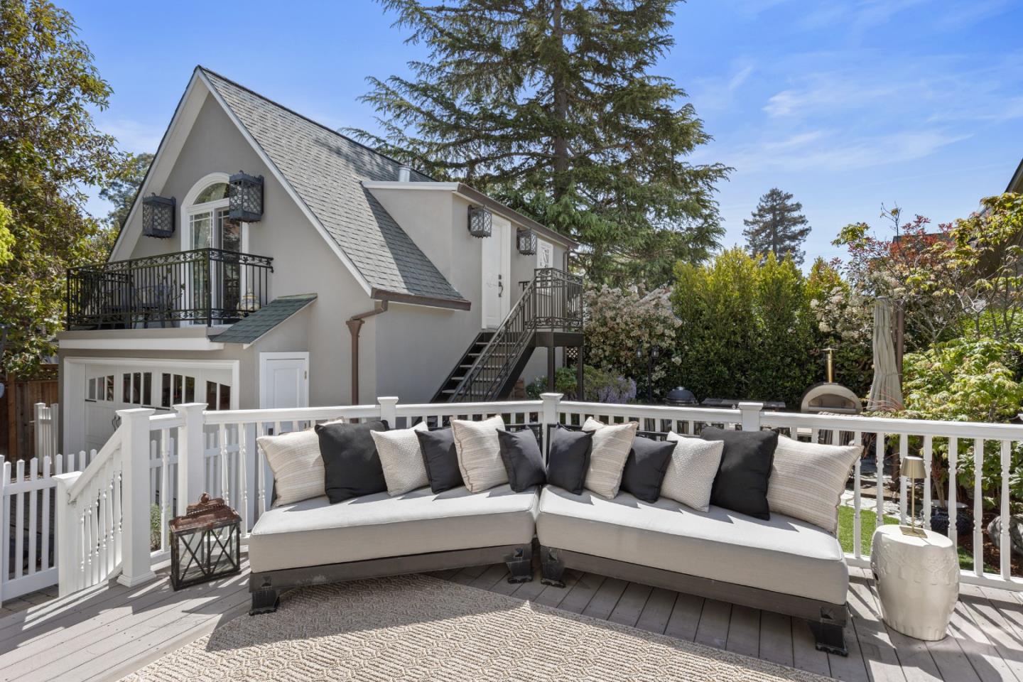 1513 Sanchez AVE