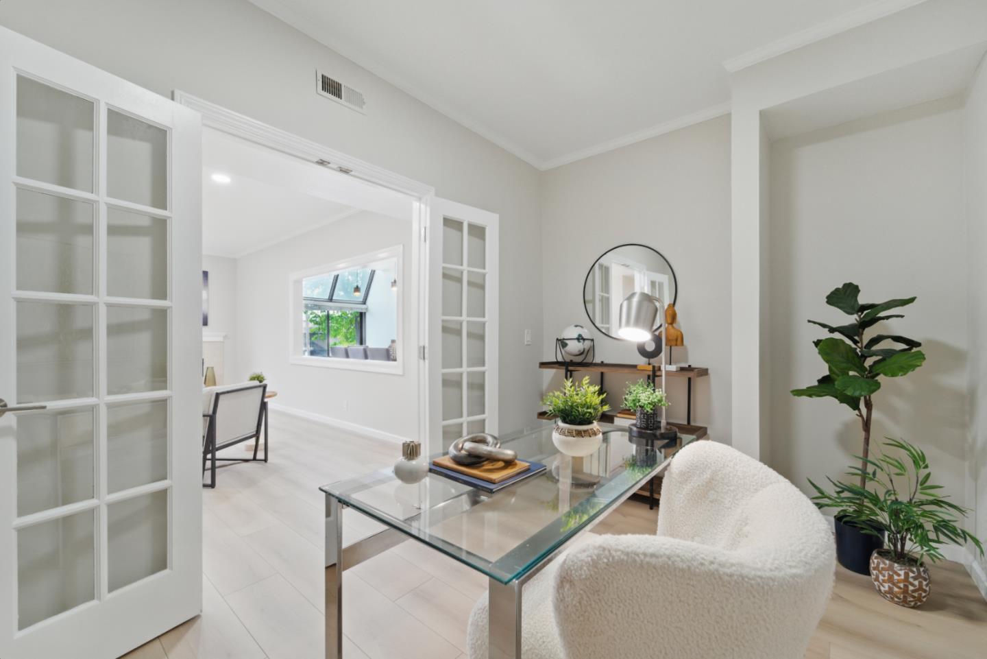 425 N El Camino Real 107