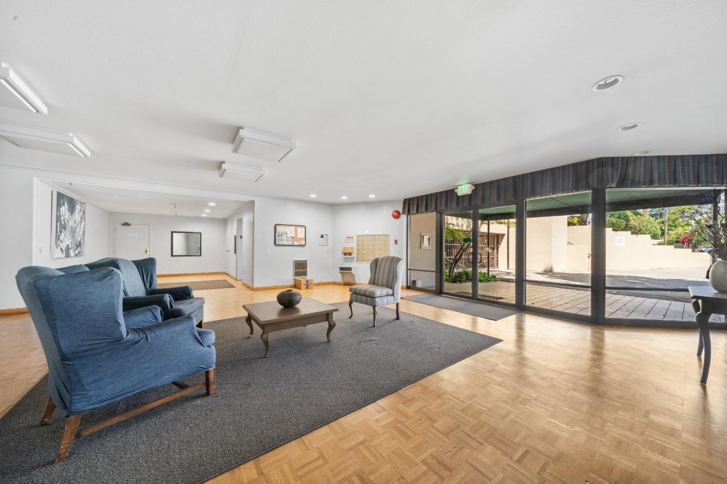 425 N El Camino Real 107